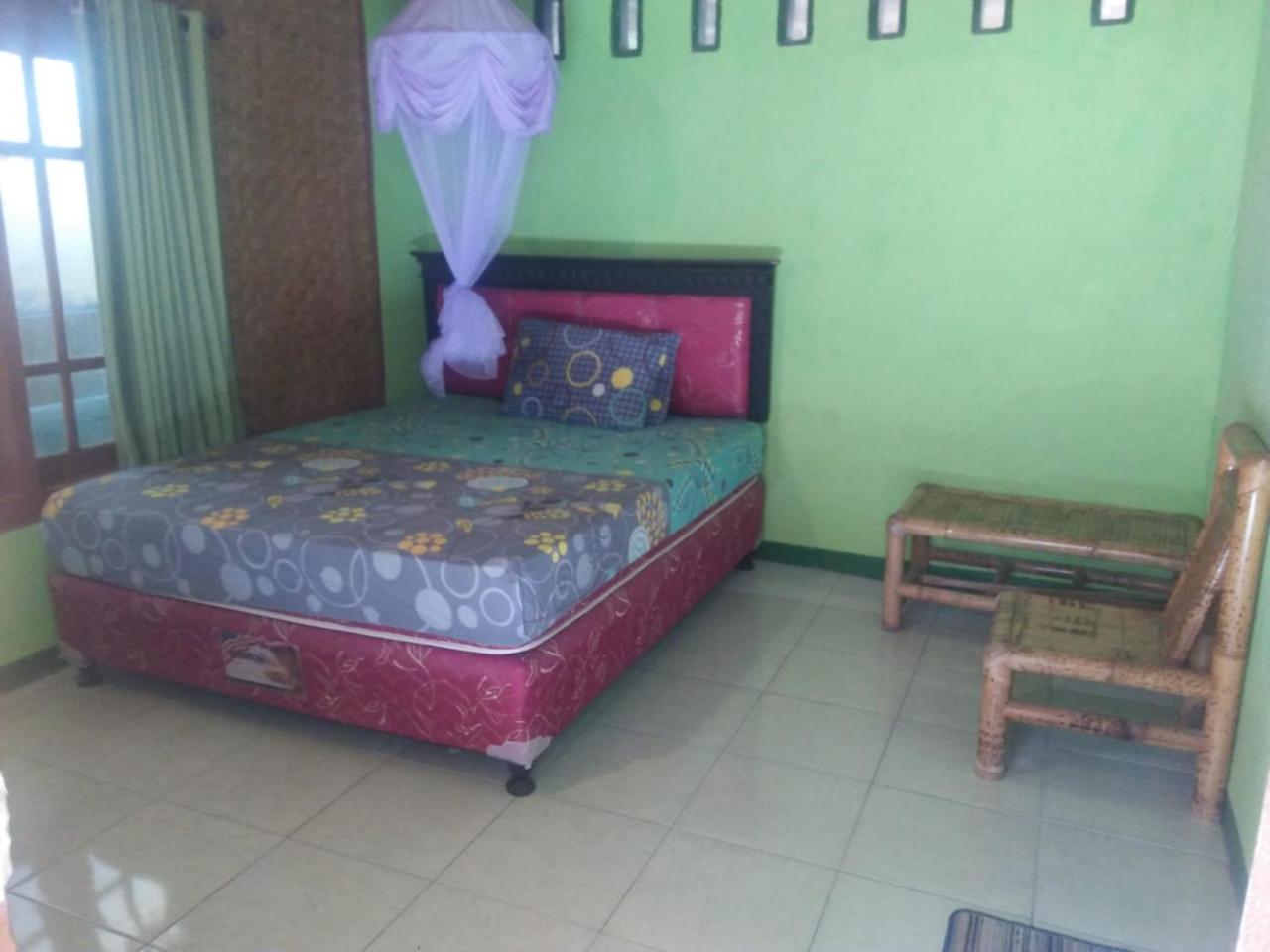 Double Room with Private Bathroom - Photo 6