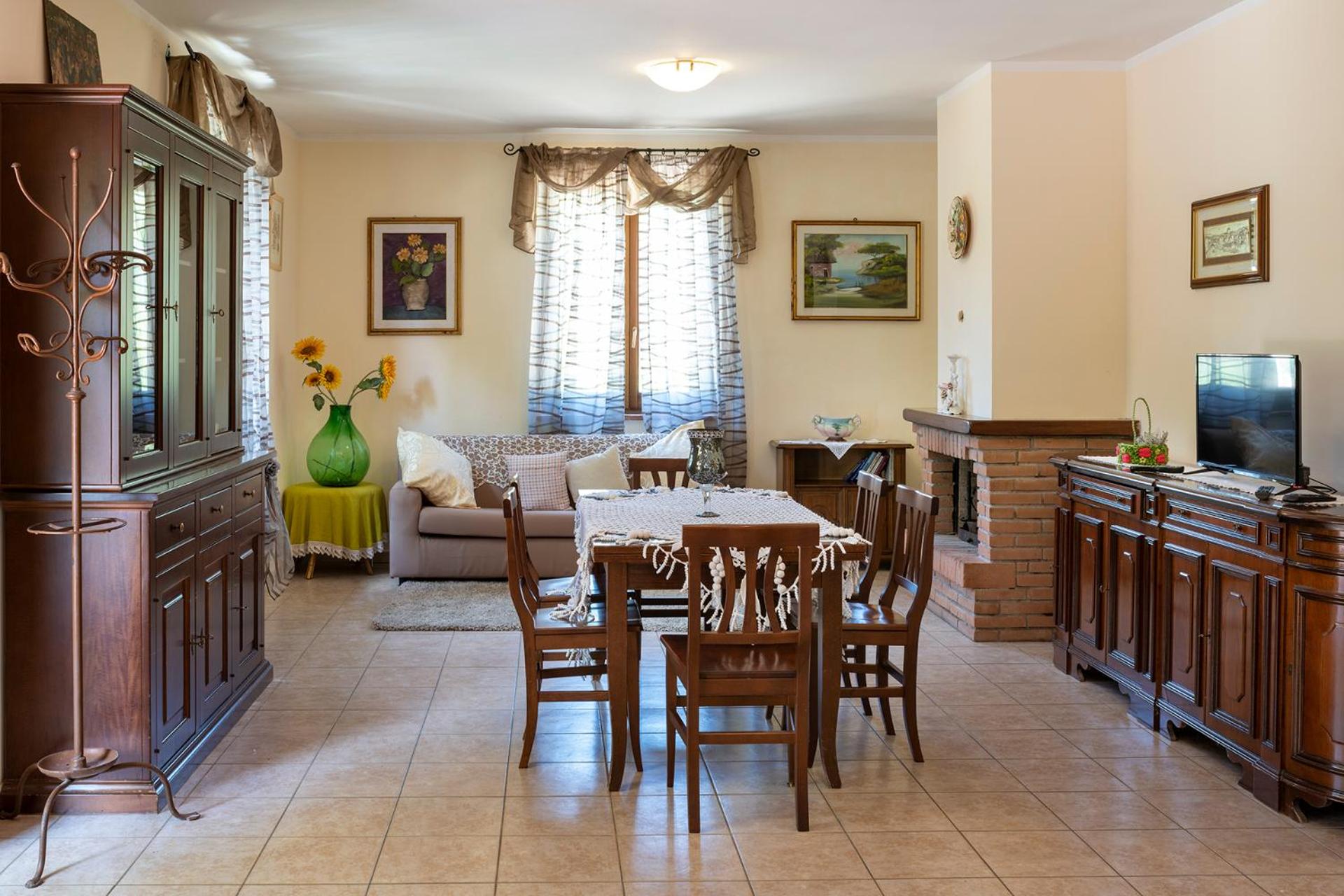 Three-Bedroom Apartment - Photo 14