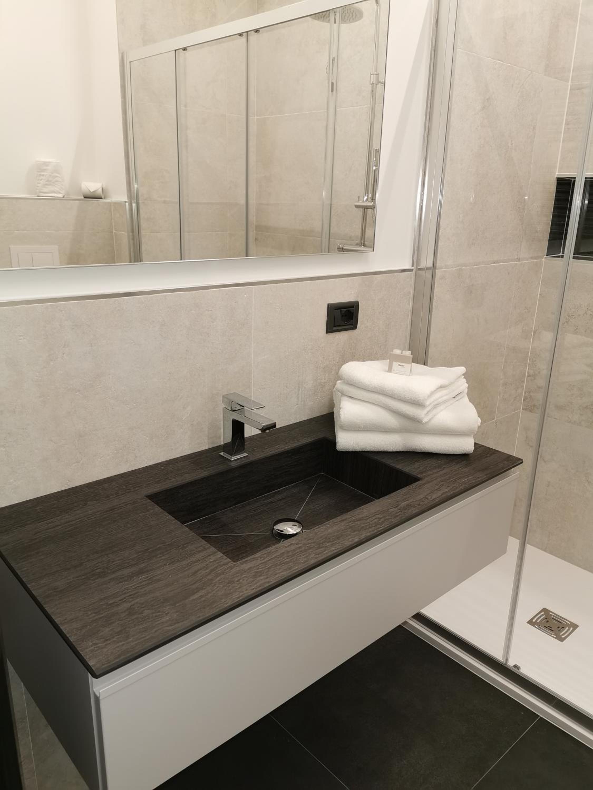 Superior Double Room with Balcony photo 2