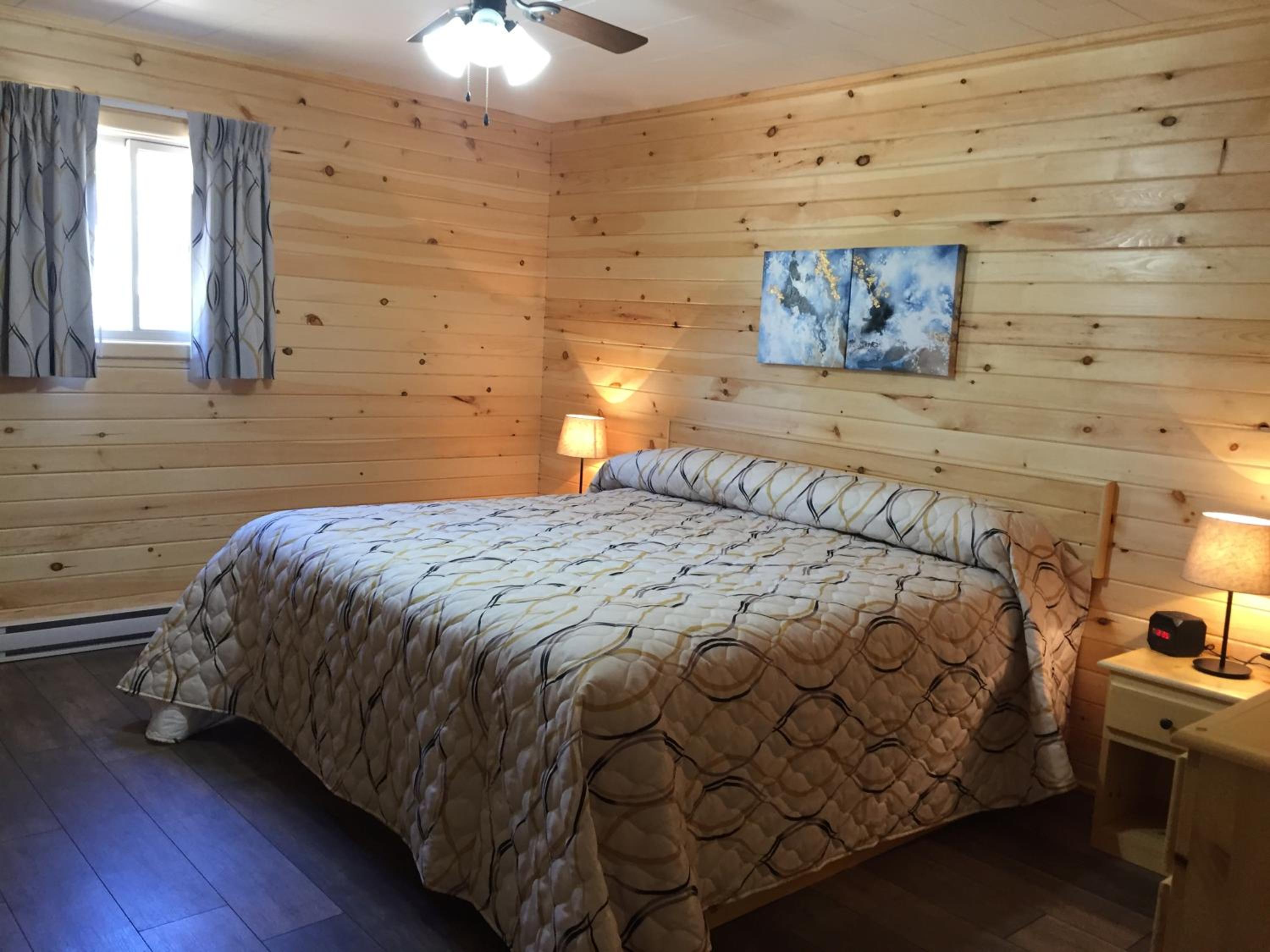 Two-Bedroom House photo 3
