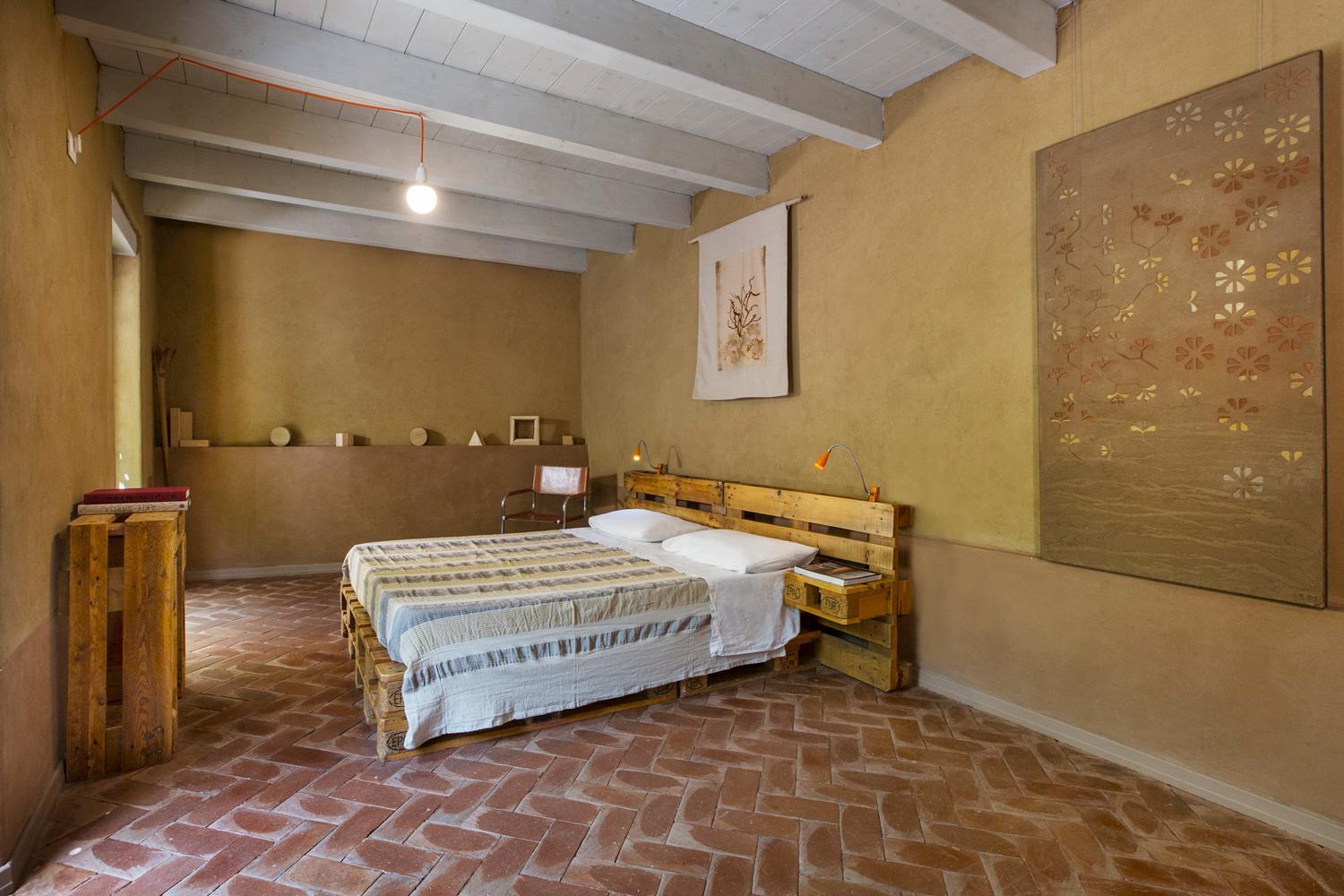 Large Double Room photo 2