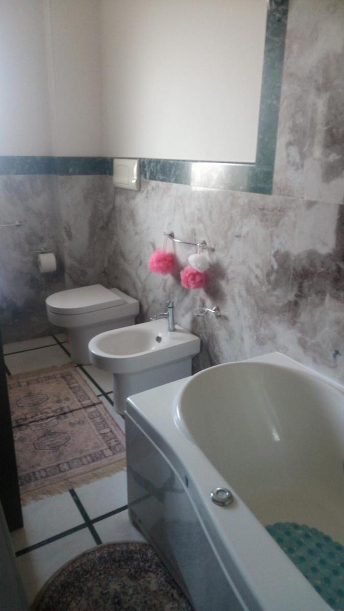 Double Room with Shared Bathroom photo 1