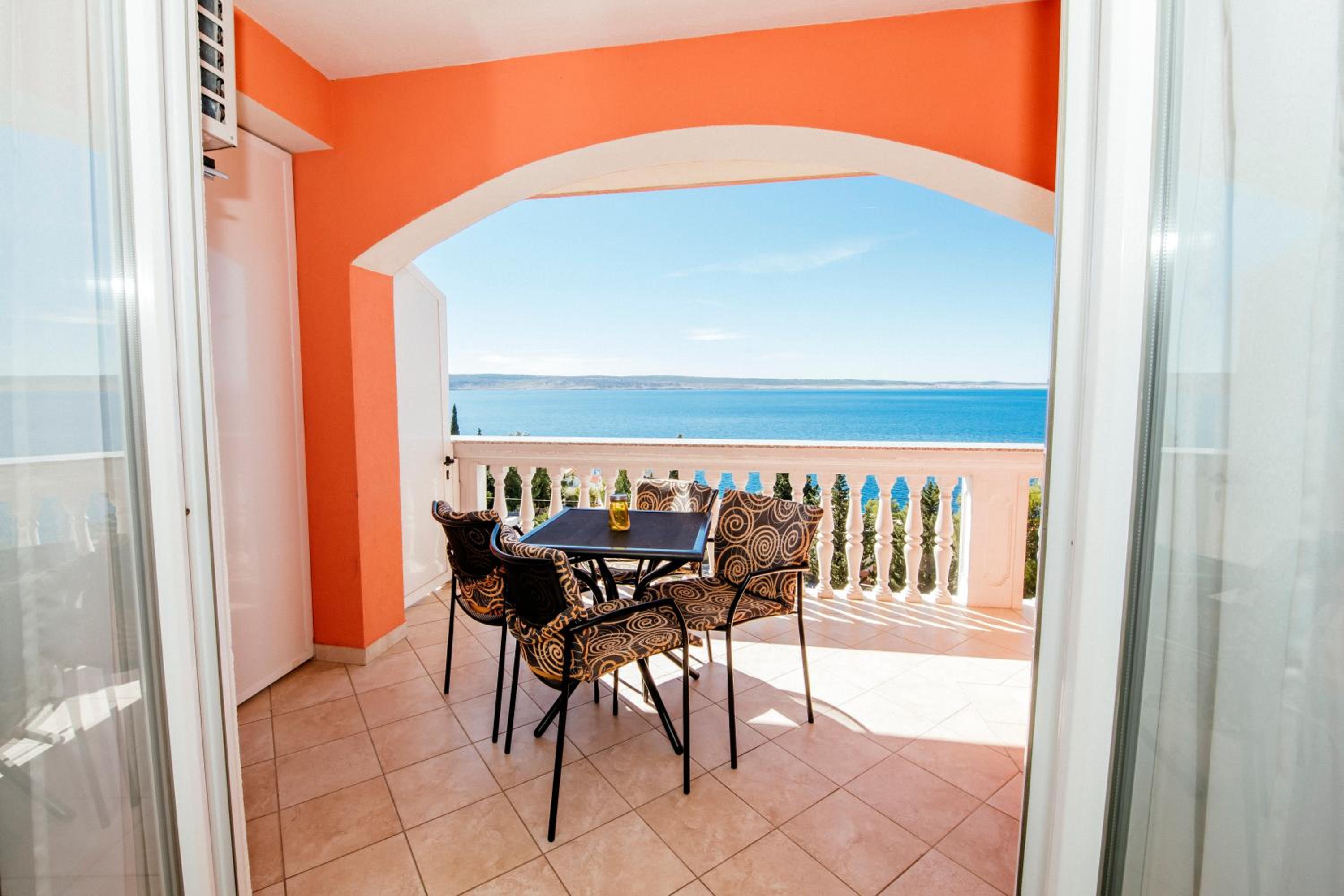 Apartment with Sea View photo 2