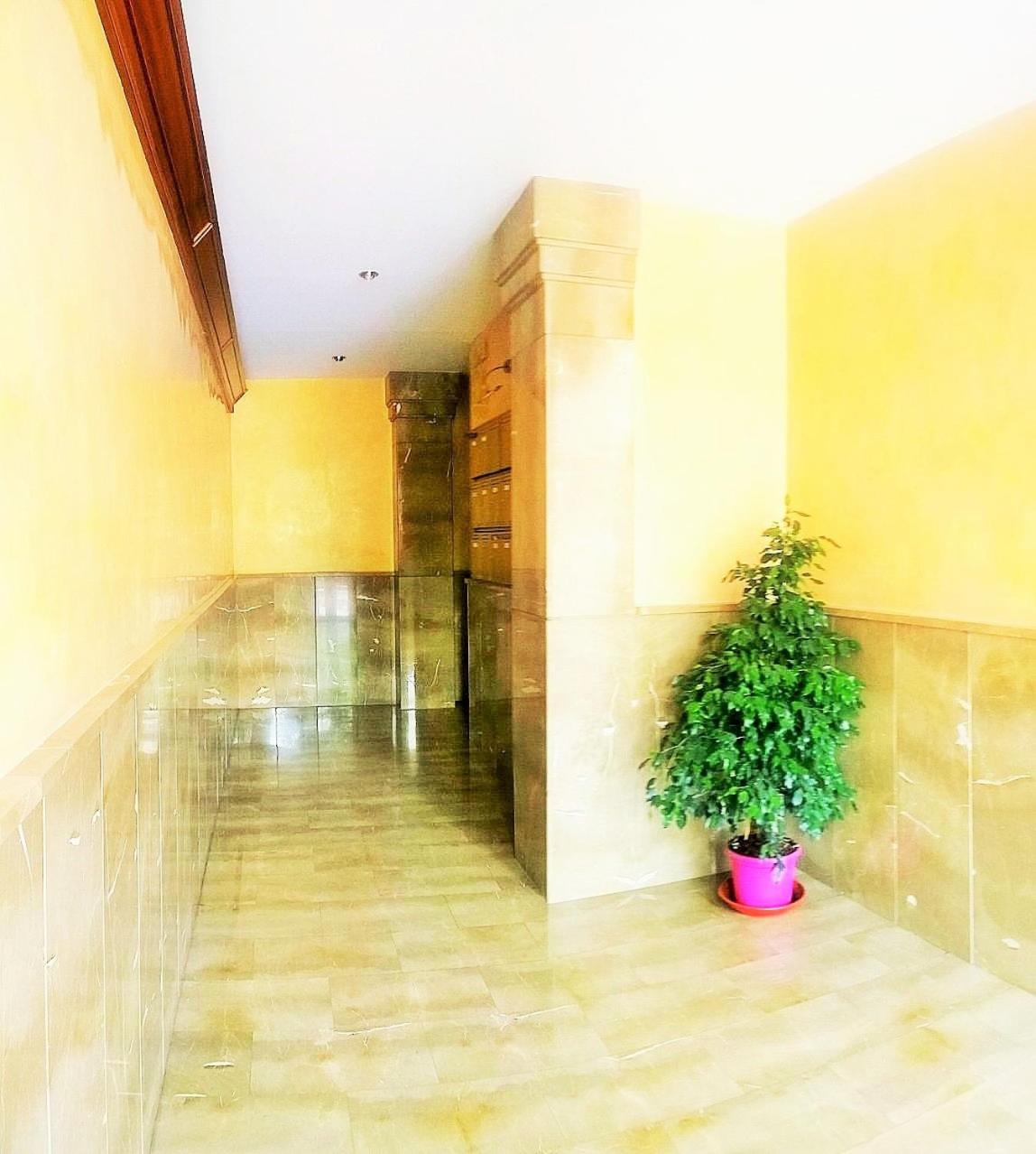 Family Room with Private Bathroom - Photo 47