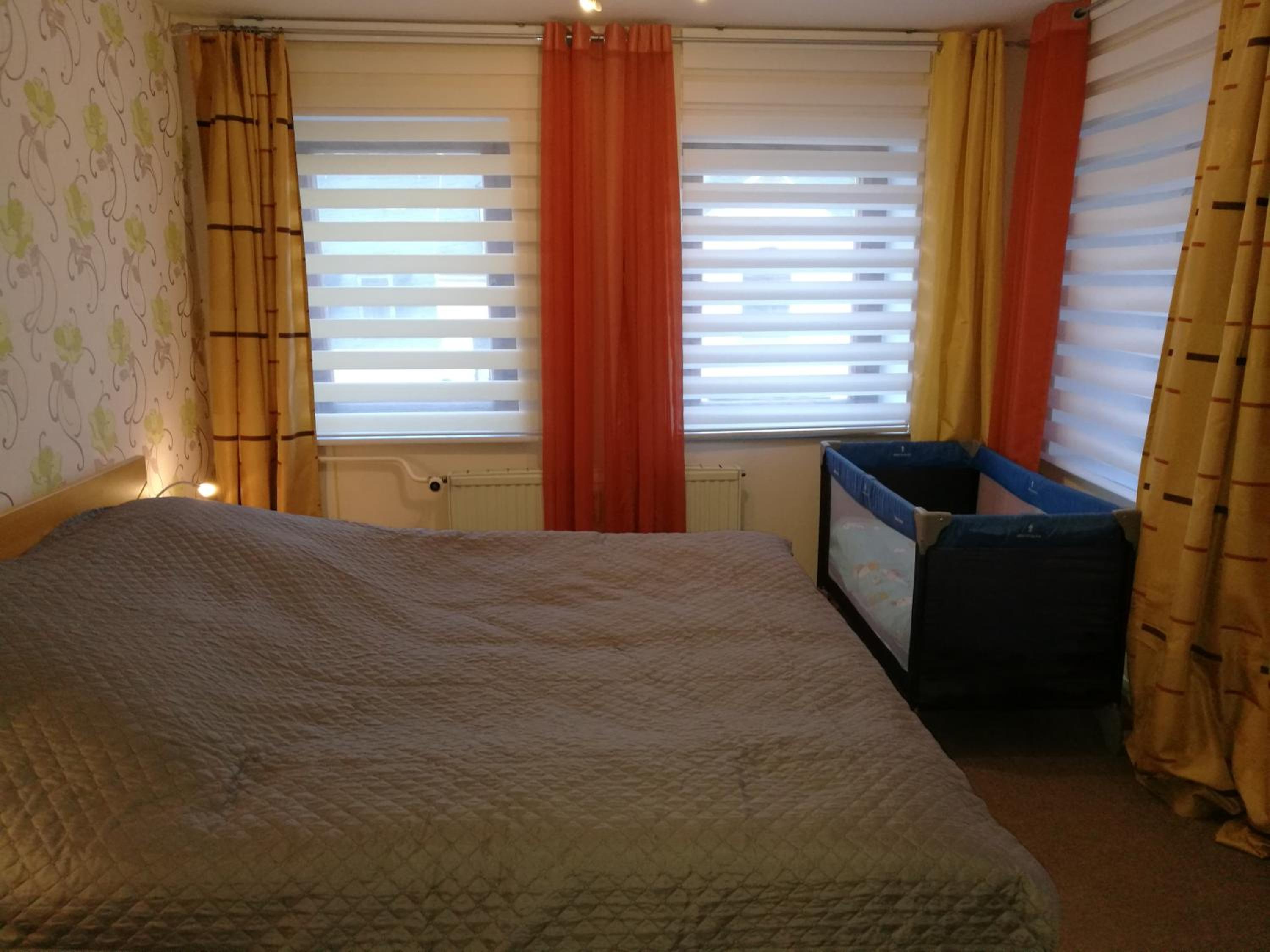 One-Bedroom Apartment - Photo 1