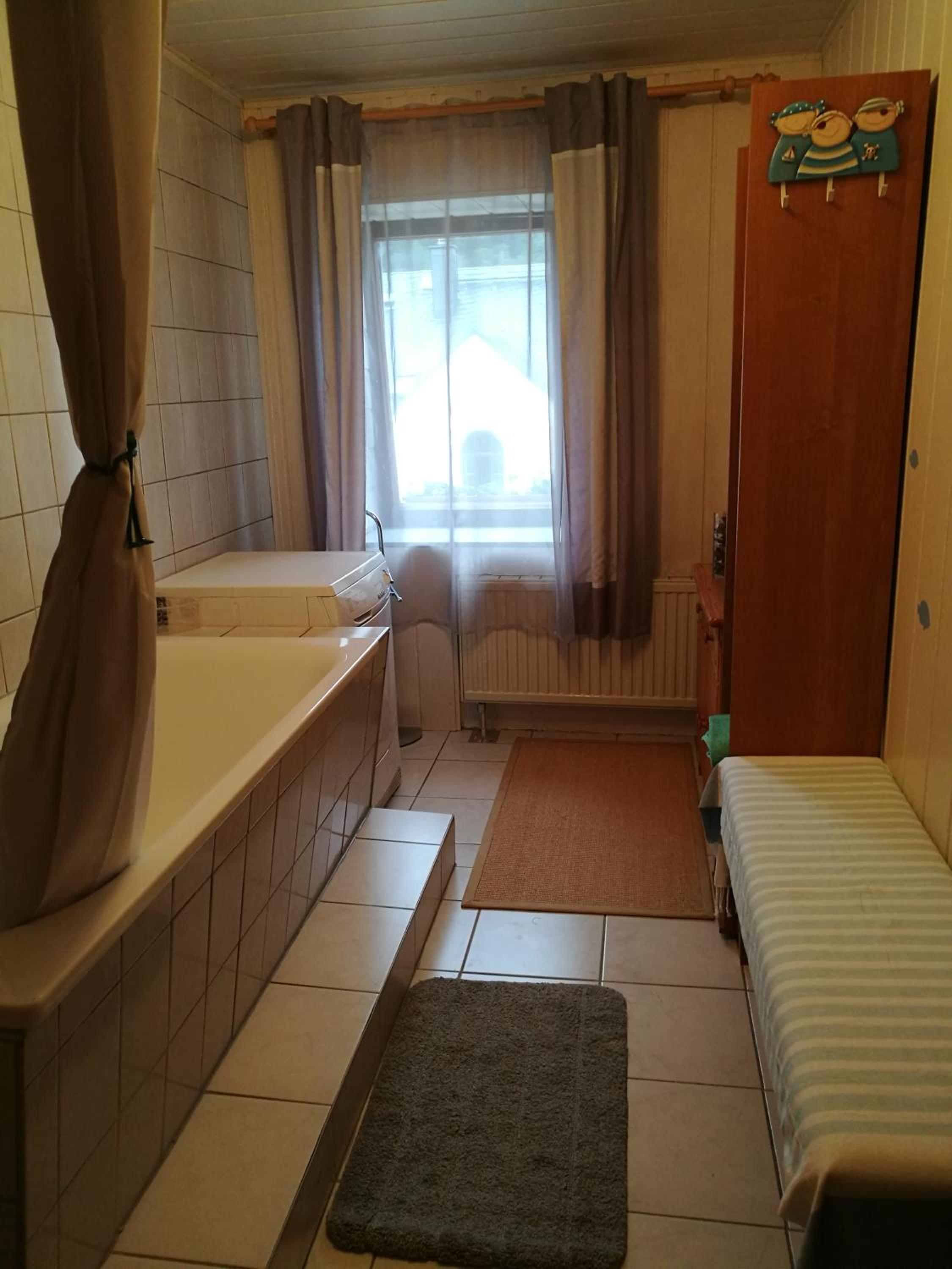 One-Bedroom Apartment - Photo 10