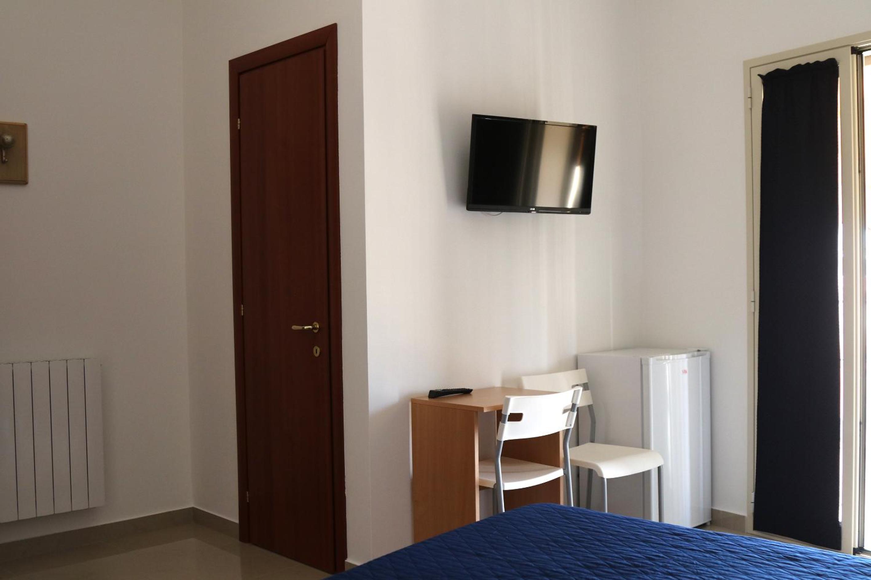 Double Room with Private Bathroom photo 1