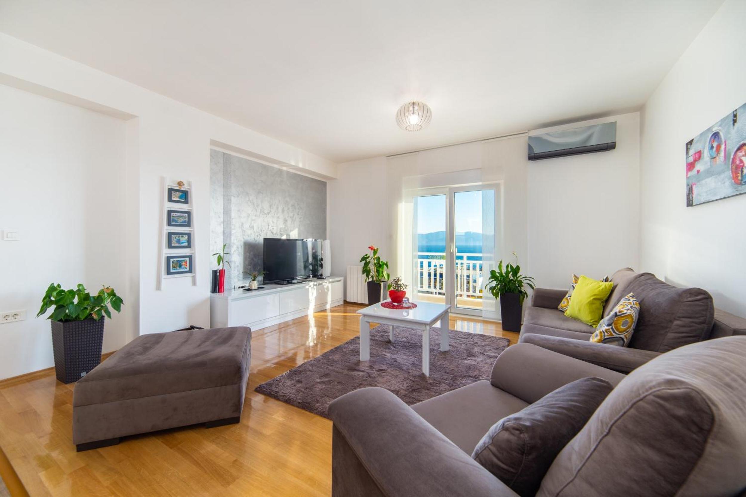 Deluxe Apartment