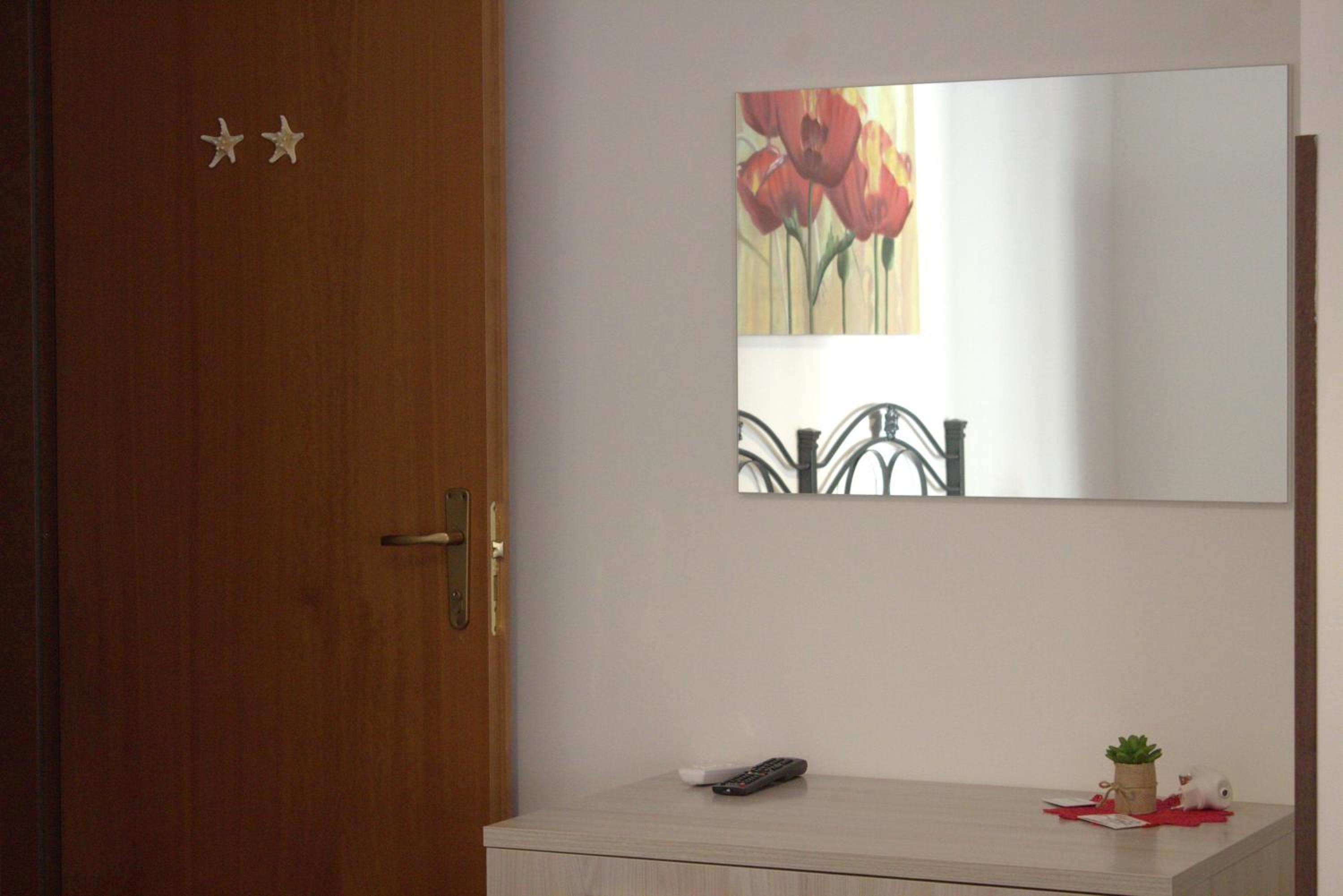 Double Room with Balcony and Sea View photo 2