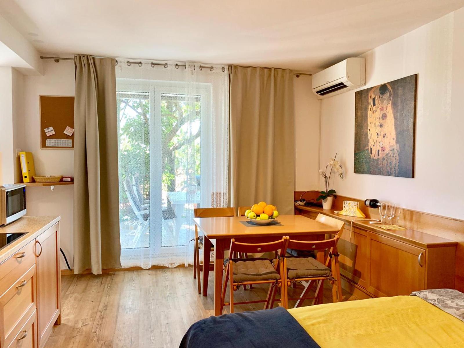 Studio Apartment with Sea View photo 1