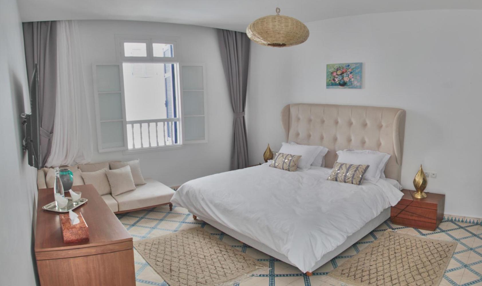 Deluxe King Room photo 1