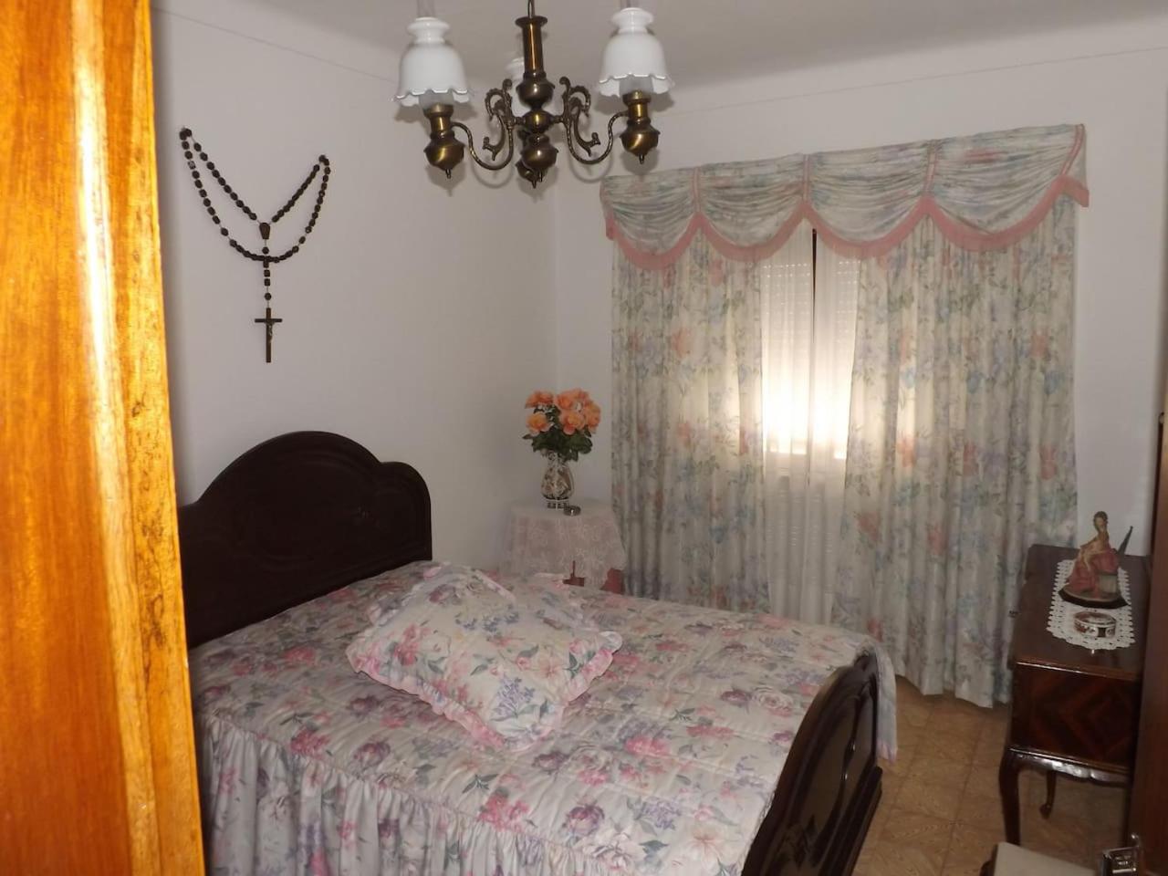 Two-Bedroom House - Photo 8