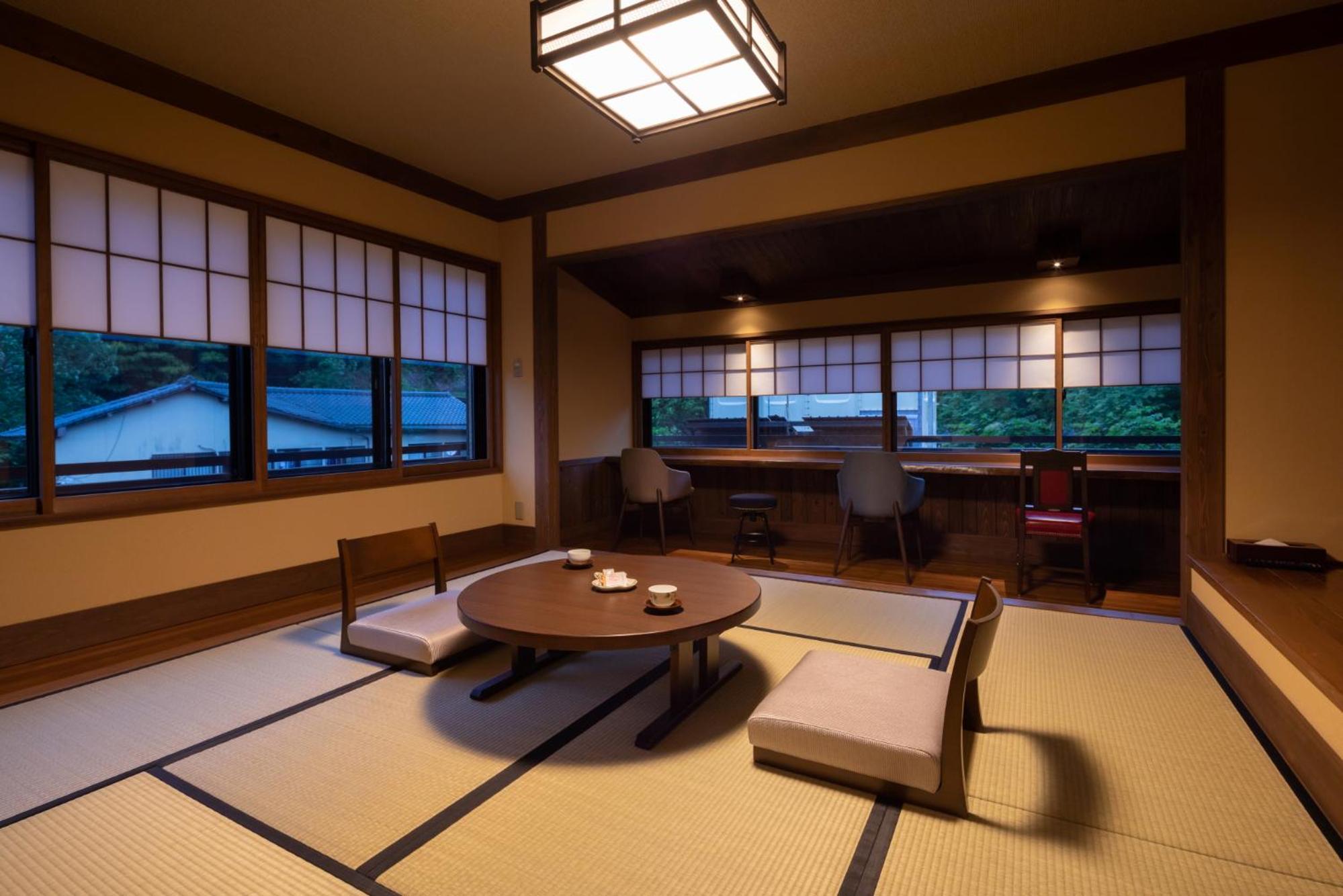 Japanese-Style Quadruple Room - Photo 5