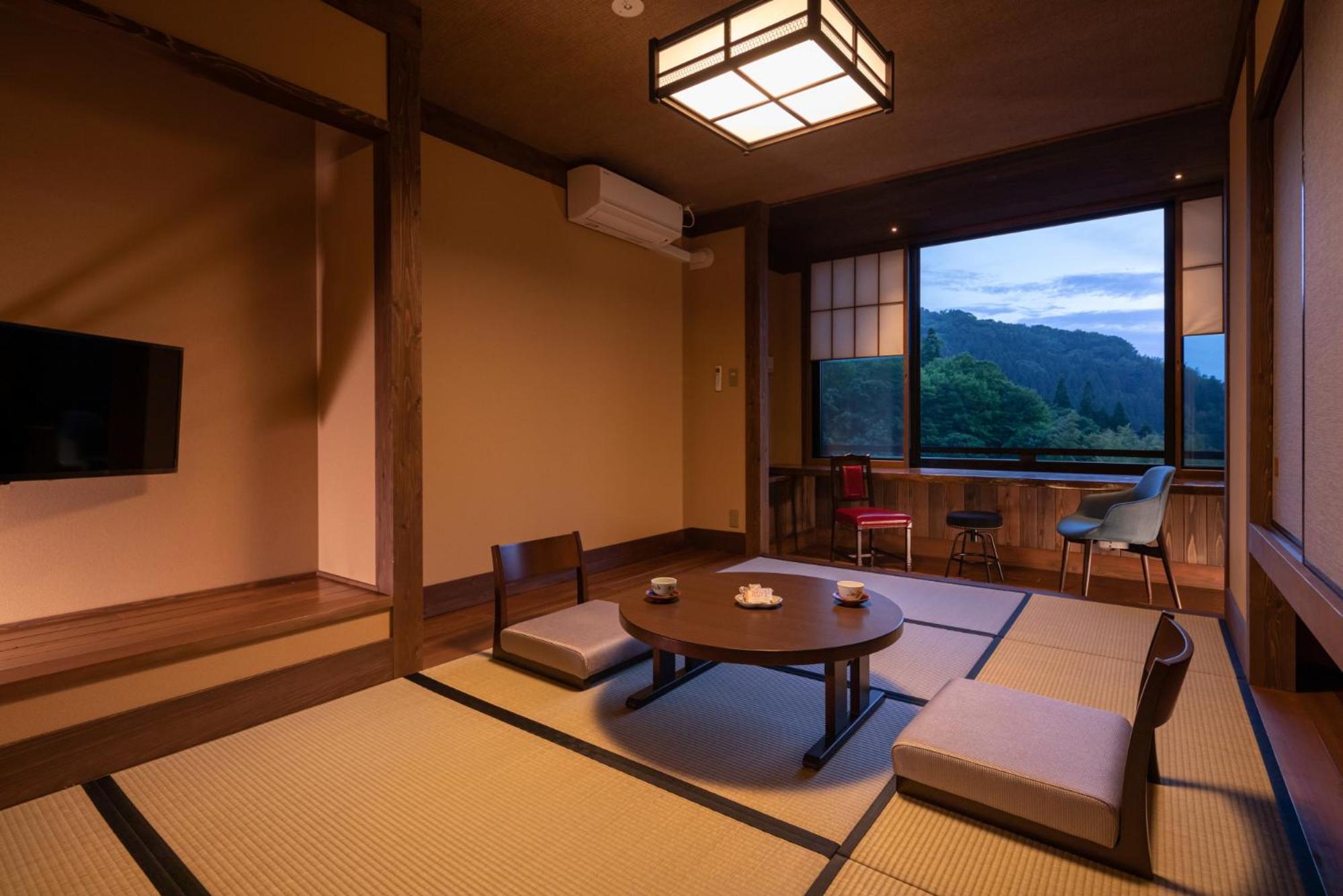 Japanese-Style Quadruple Room - Photo 1