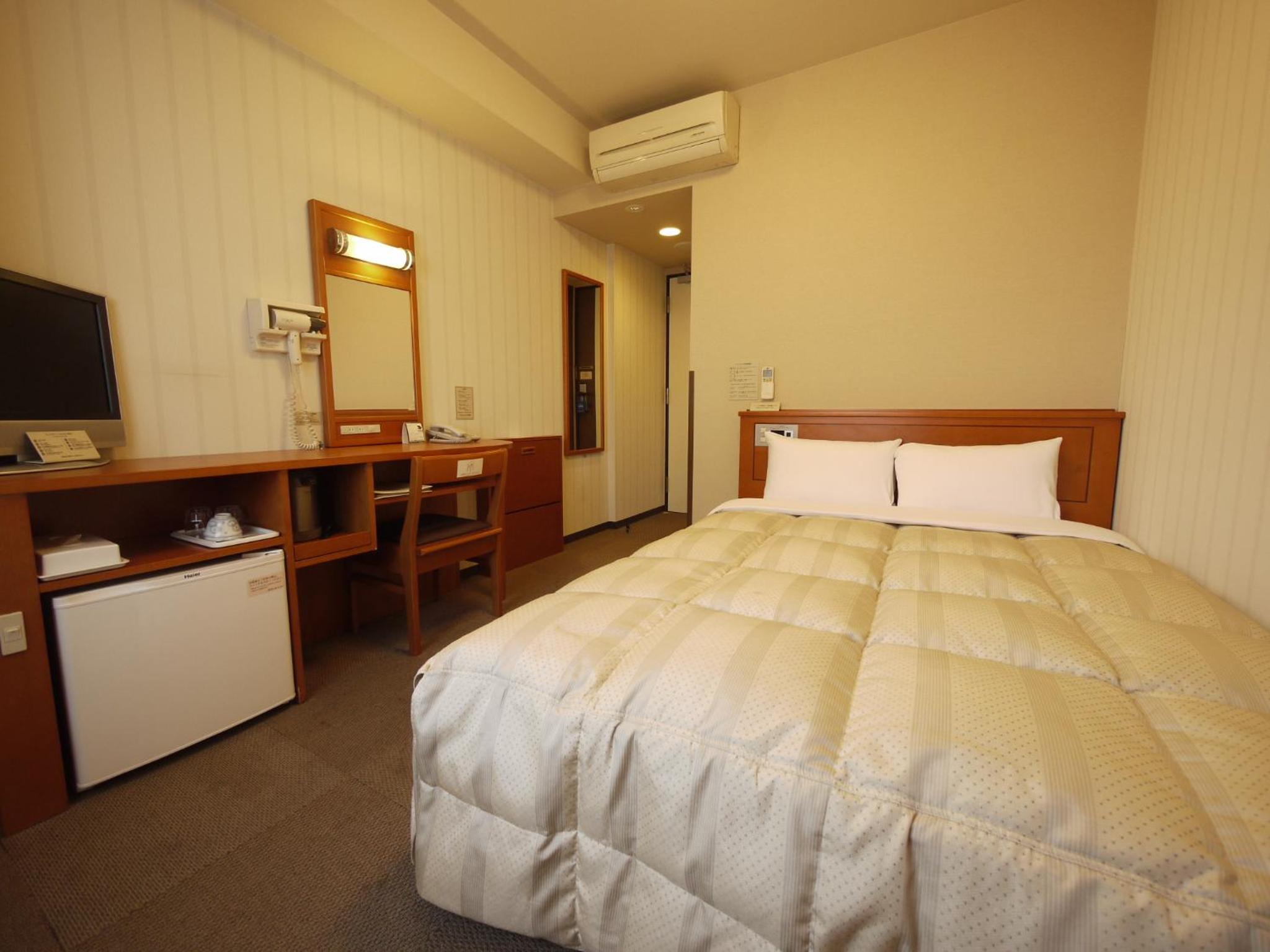 Double Room with Small Double Bed - Non-Smoking - Photo 1