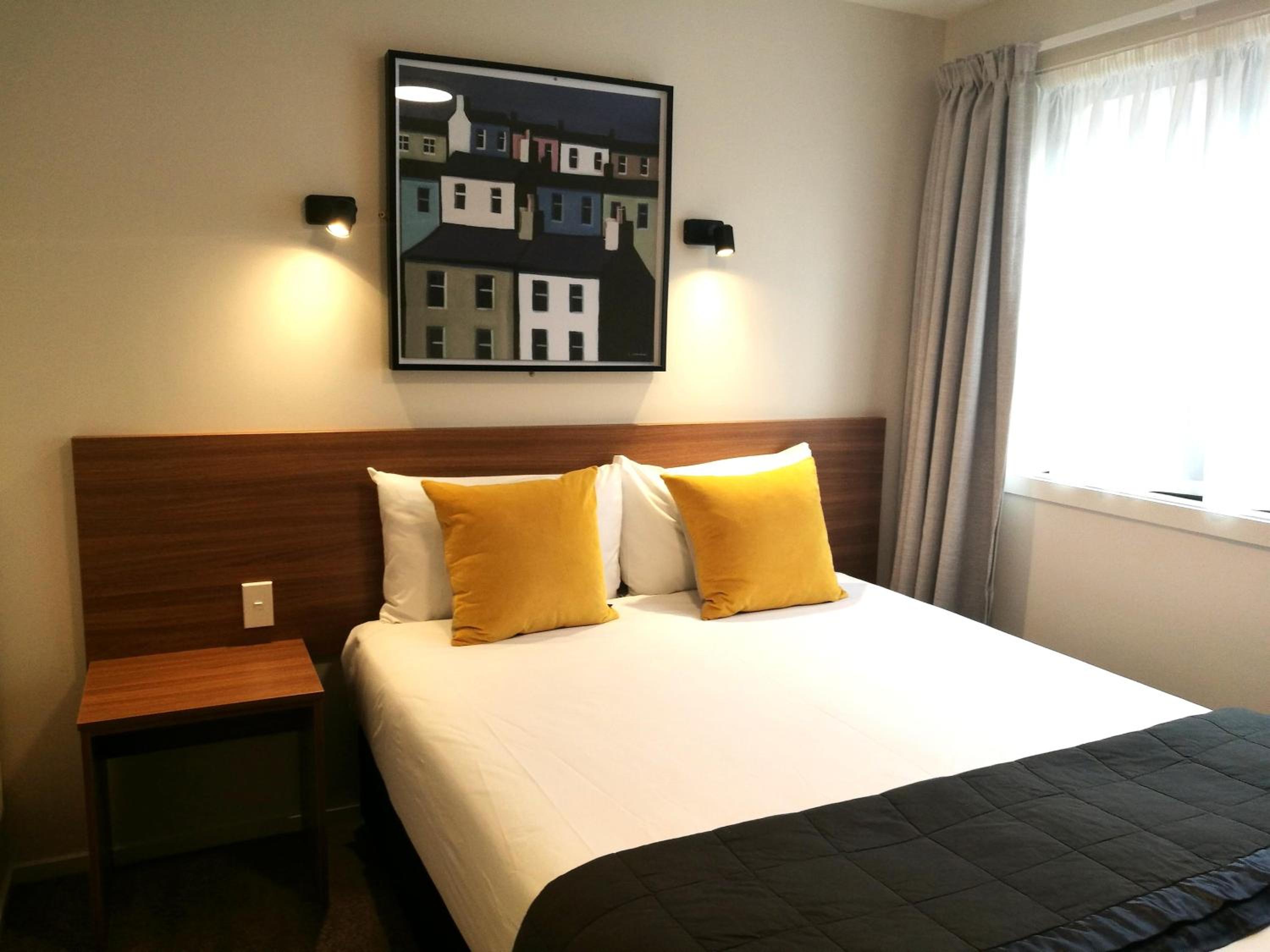 Two-Bedroom Suite - Photo 2