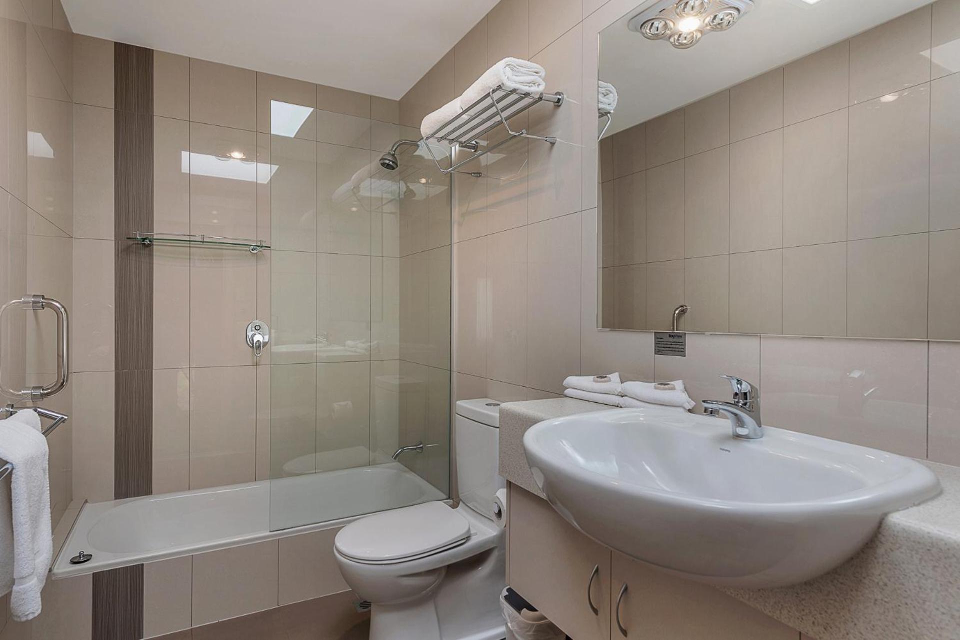 Standard Two-Bedroom Apartment - Photo 4