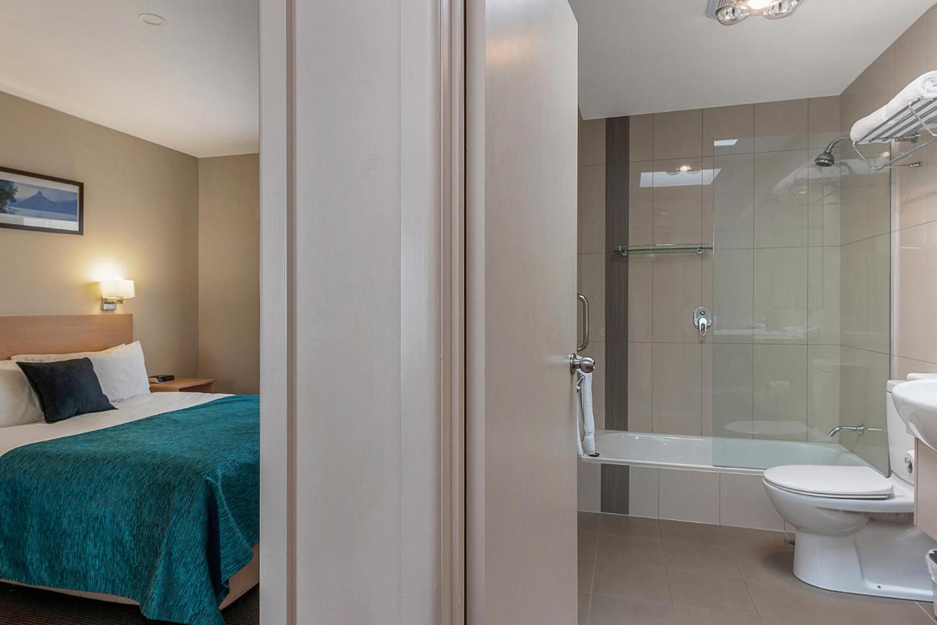 Standard Two-Bedroom Apartment - Photo 5