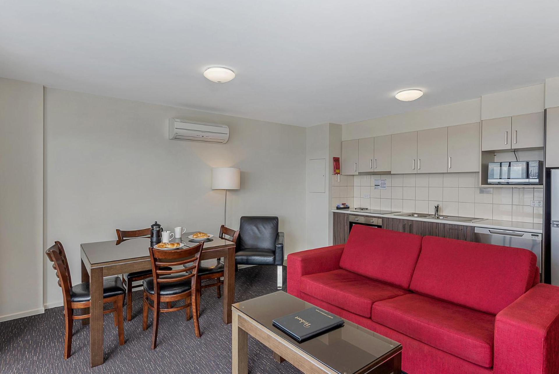 One-Bedroom Apartment with Harbor View - Photo 12