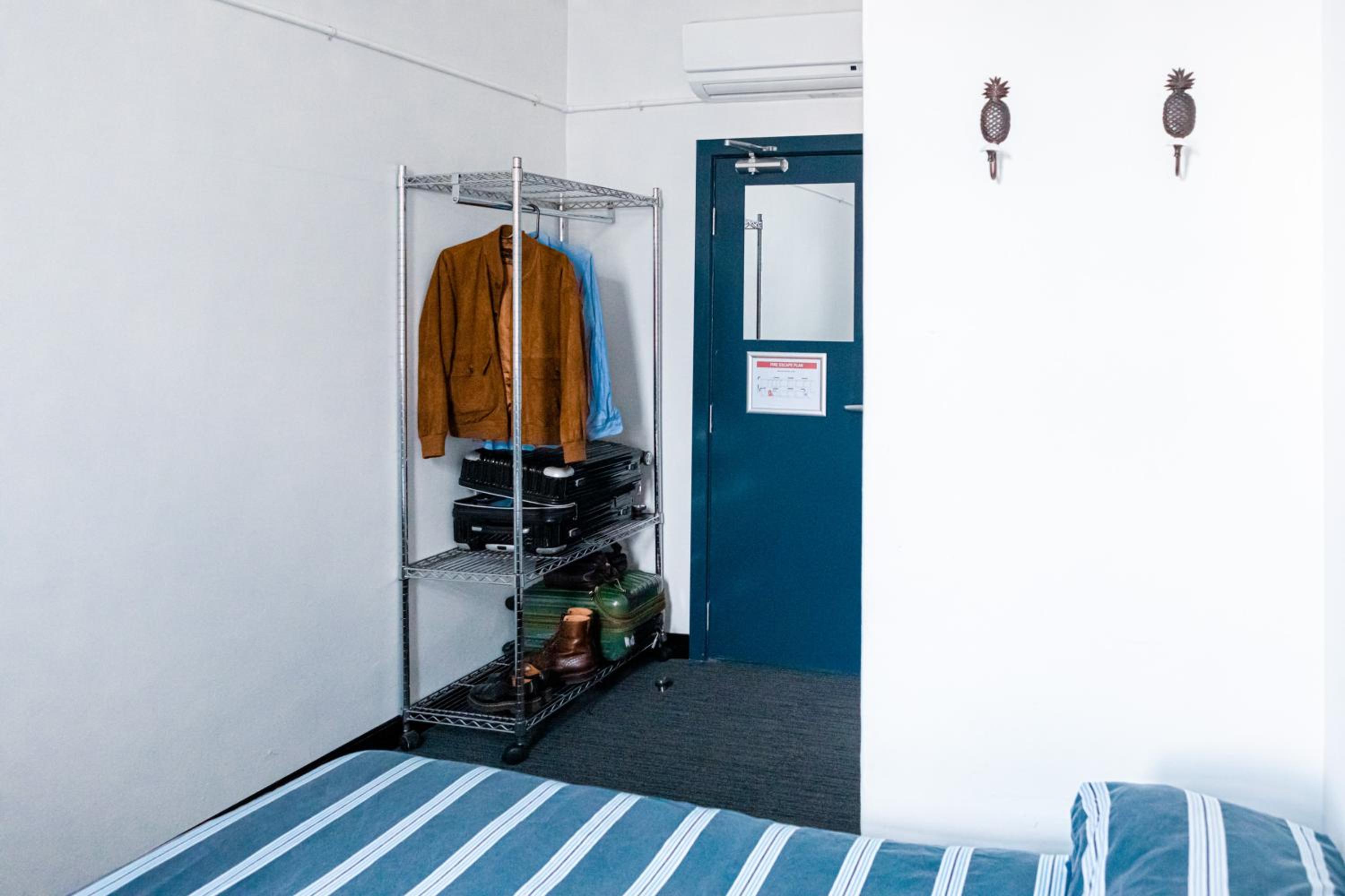 Budget Double Room with Shared Bathroom photo 3