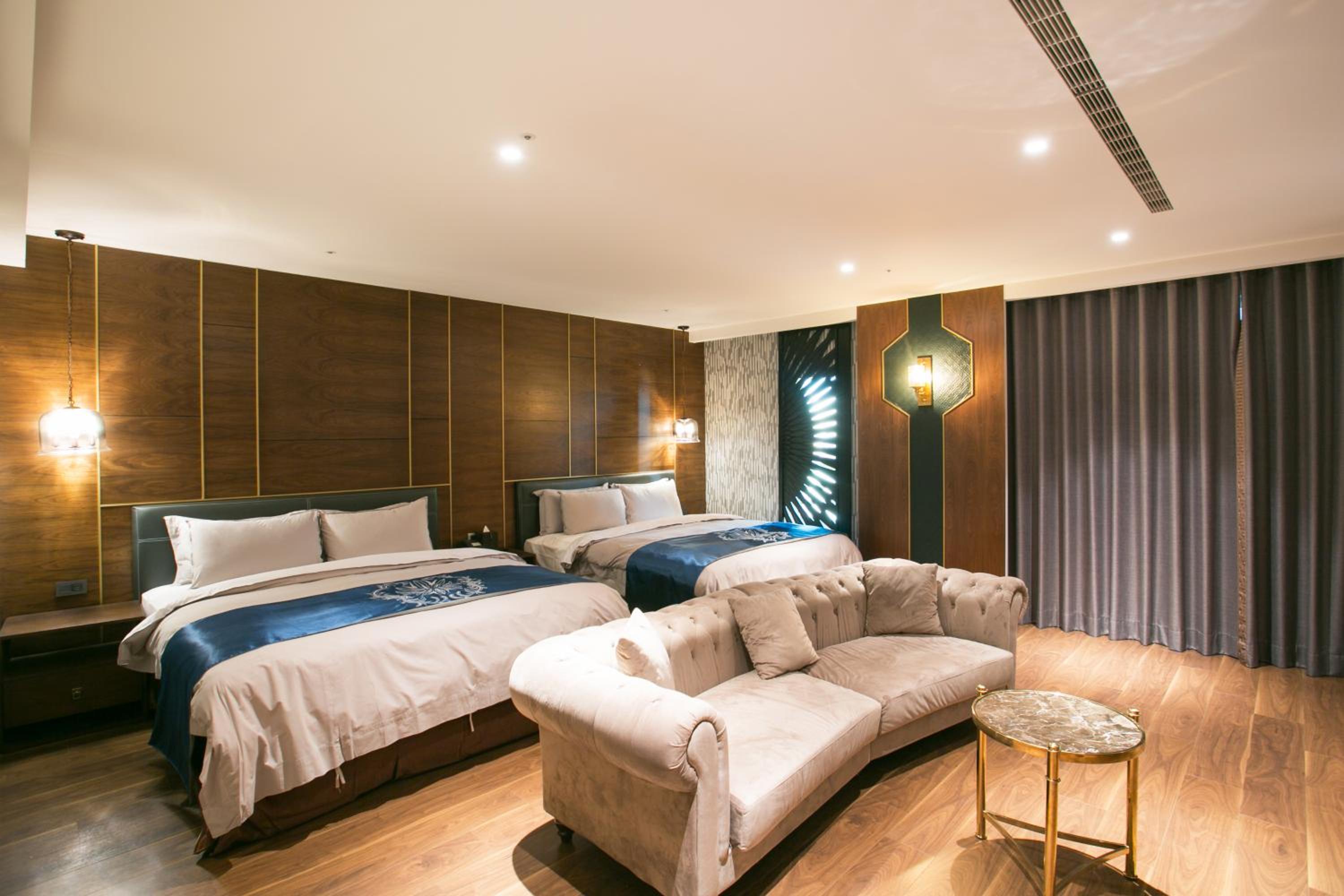 Premium Quadruple Room photo 2