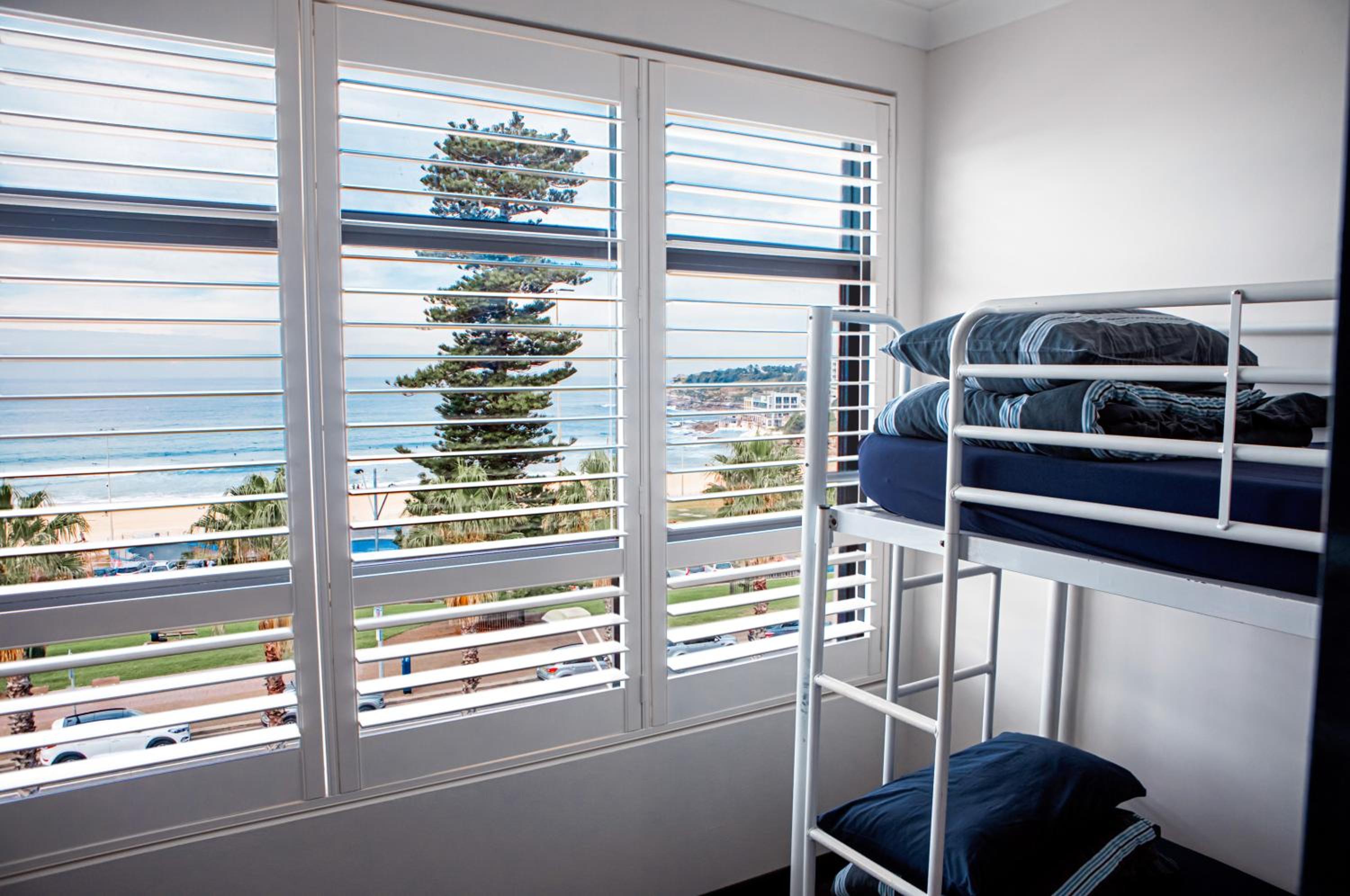 Bed in 4-Bed Mixed Dormitory Room with Beach View and Shared Bathroom photo 2