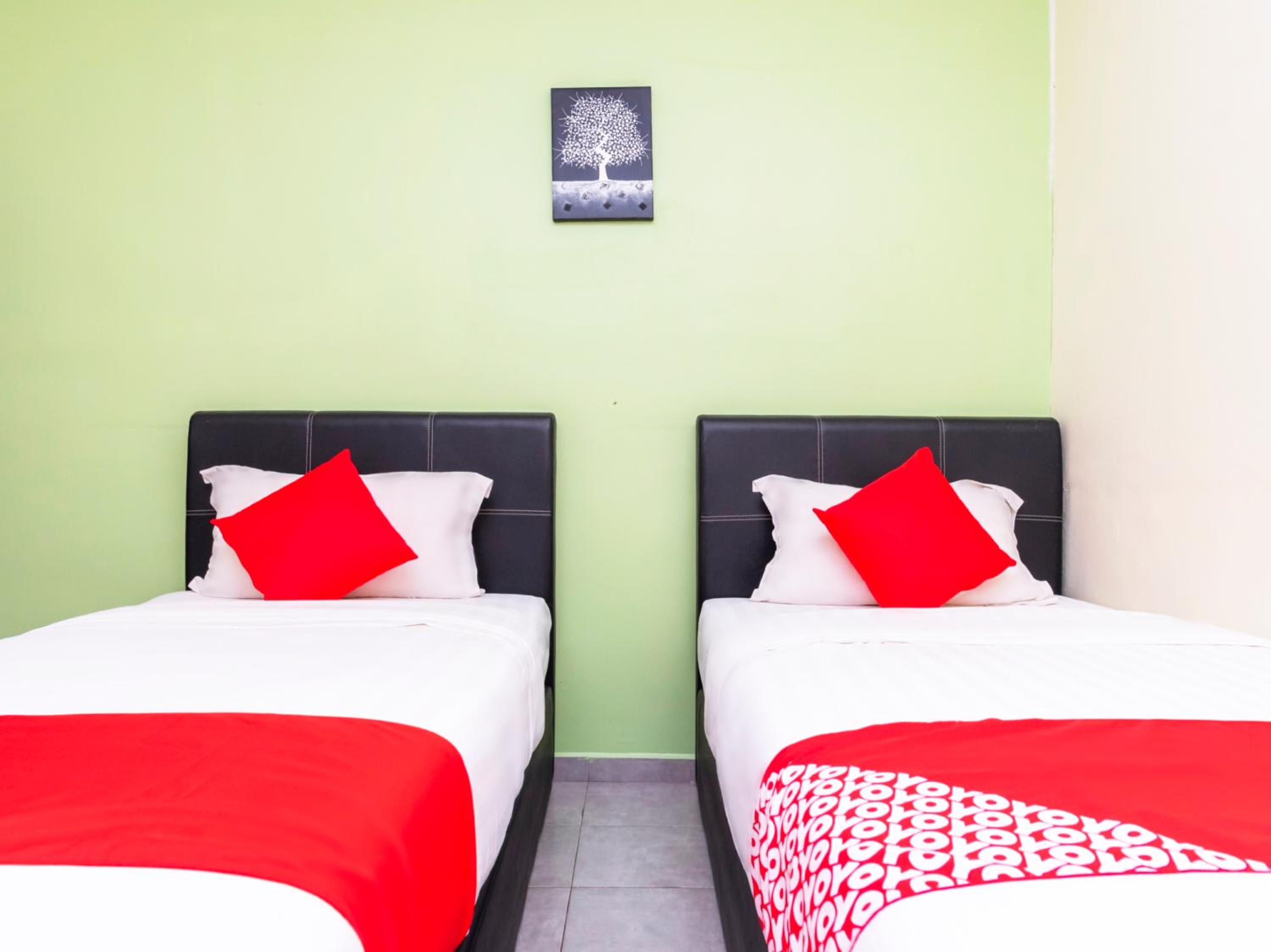 Deluxe Twin Room - Photo 7