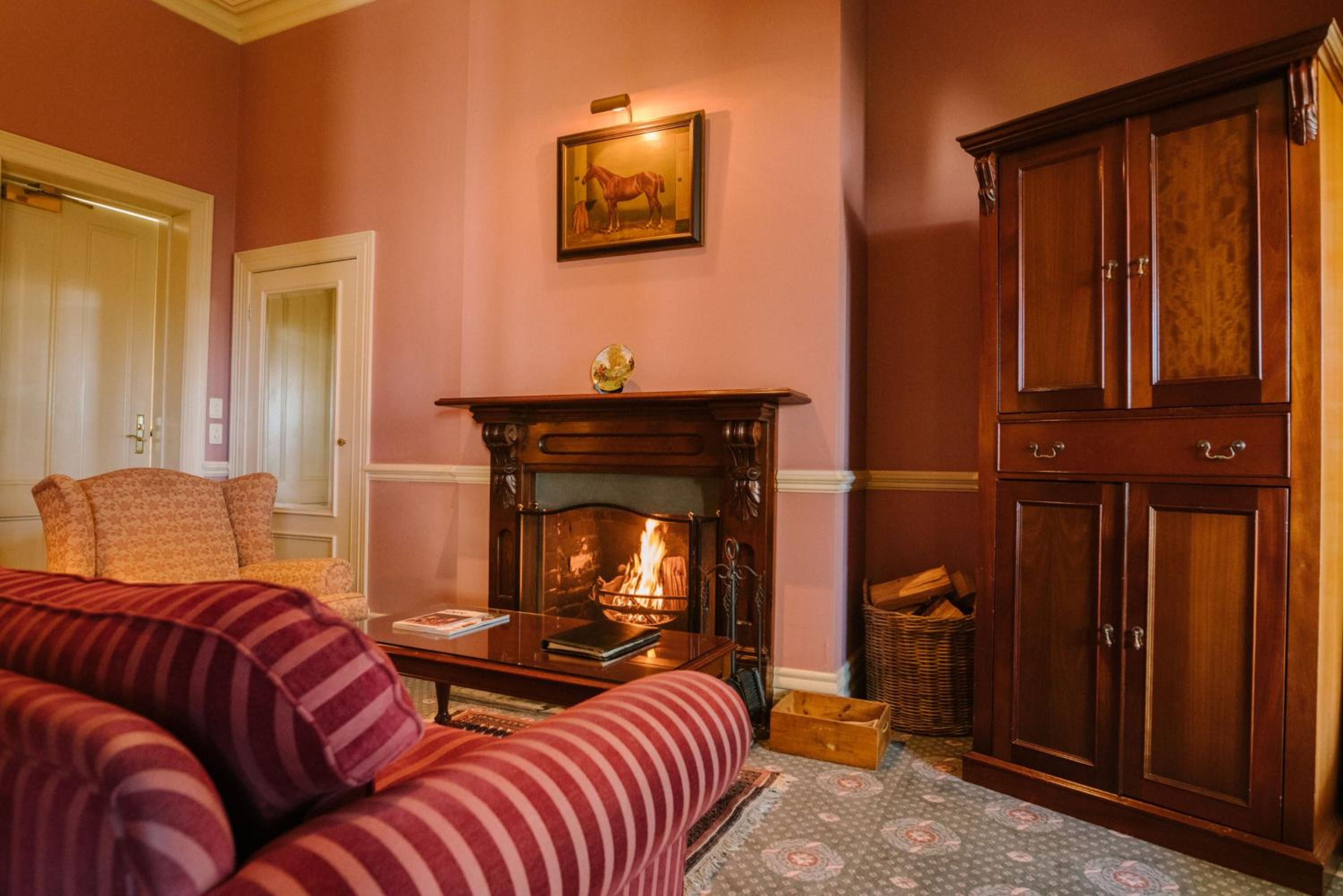 Stable Suite - Photo 7