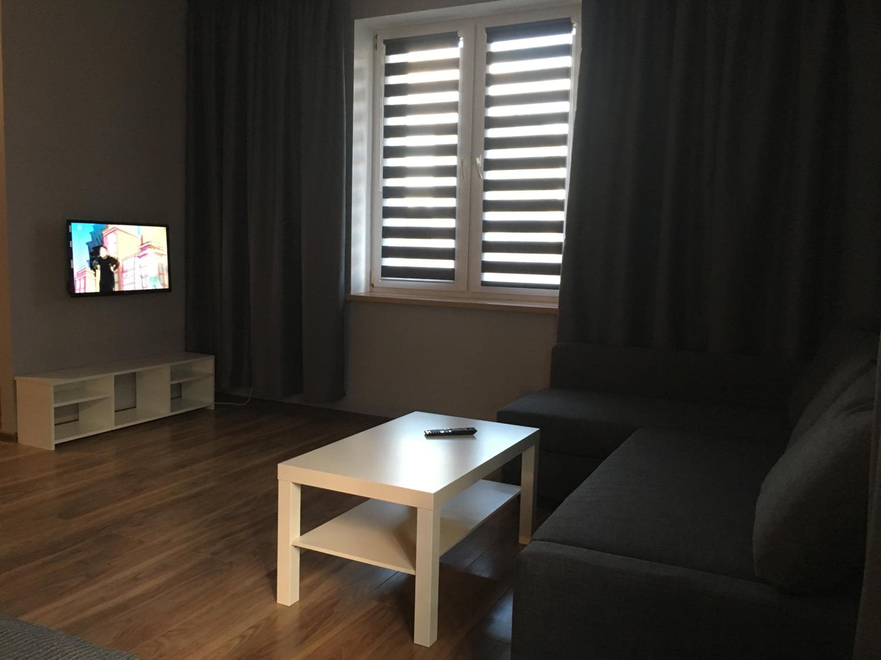 Studio Apartment - Photo 17