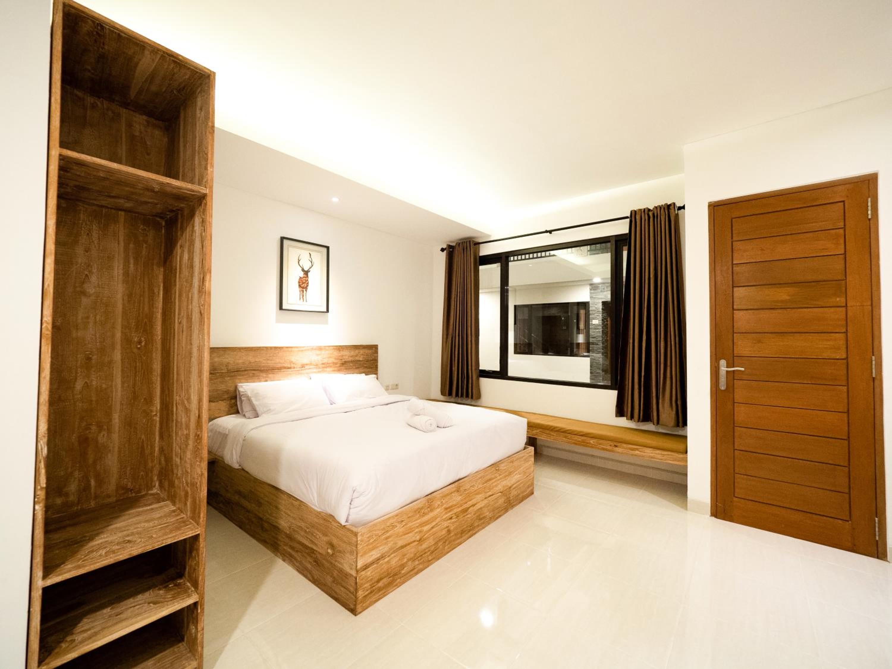 Deluxe Double Room - Photo 14