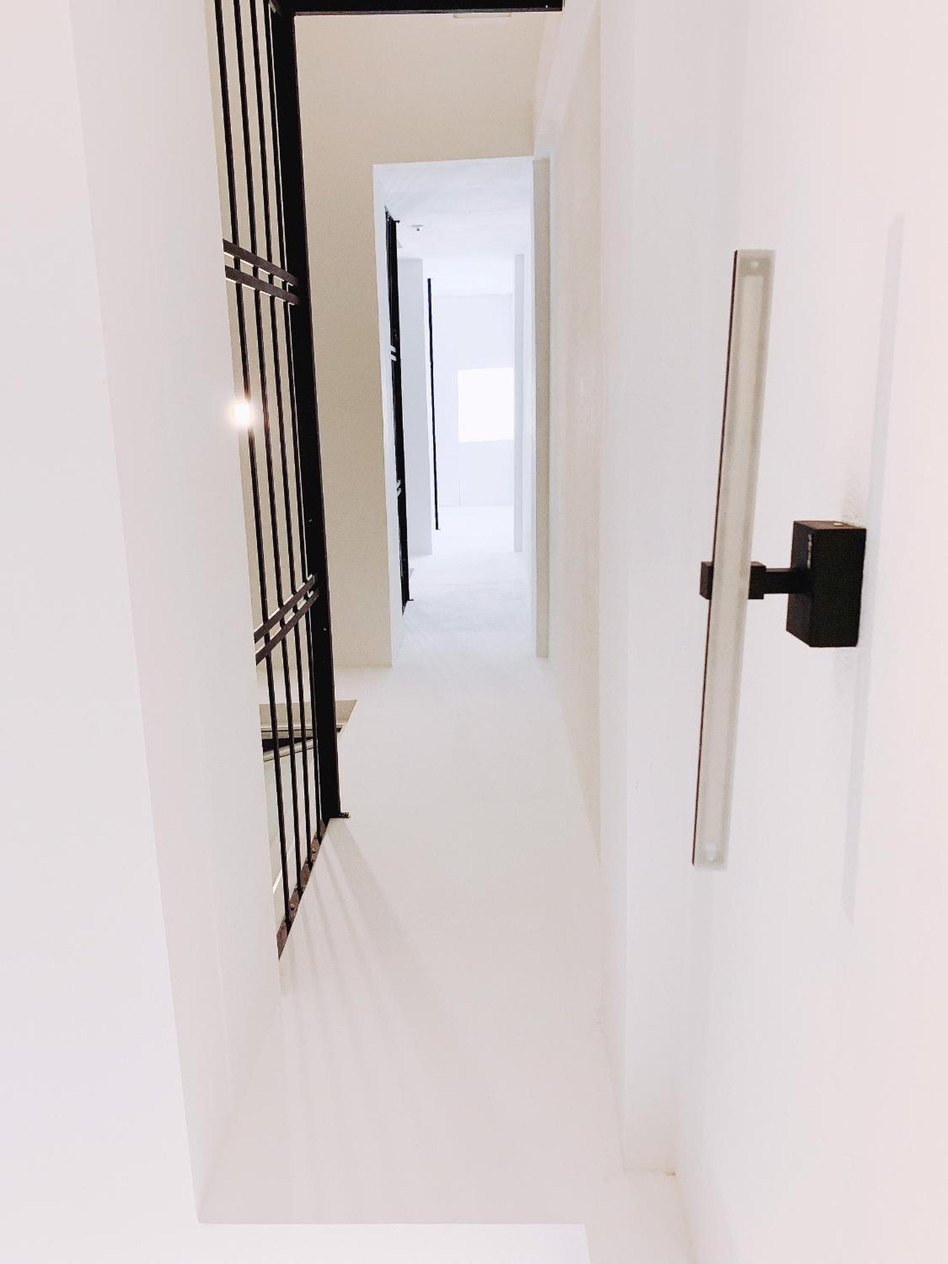 Deluxe Double Room with Balcony - Photo 9