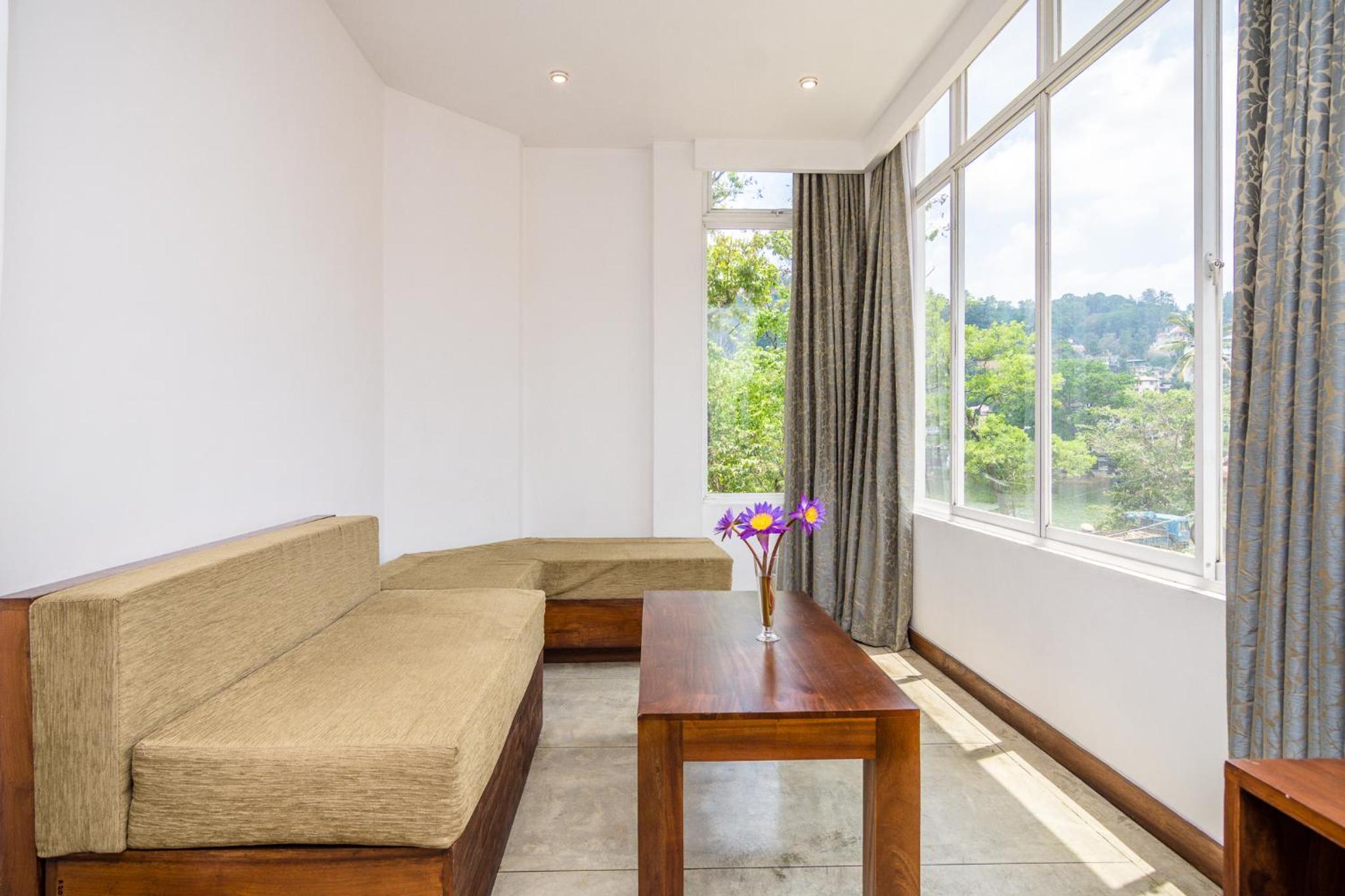Premium Deluxe Double Room with Lake View photo 1