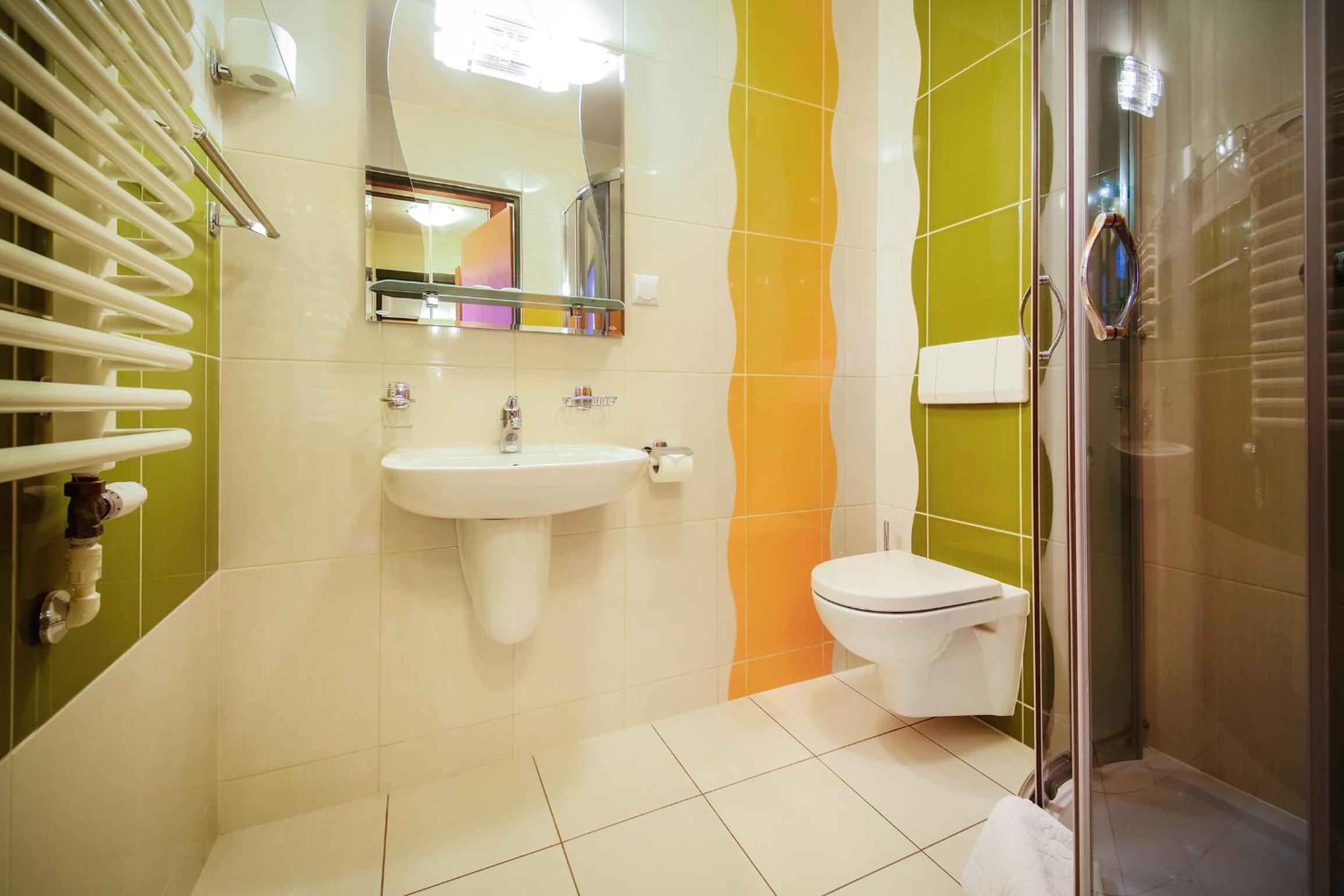 Double or Twin Room - Photo 4