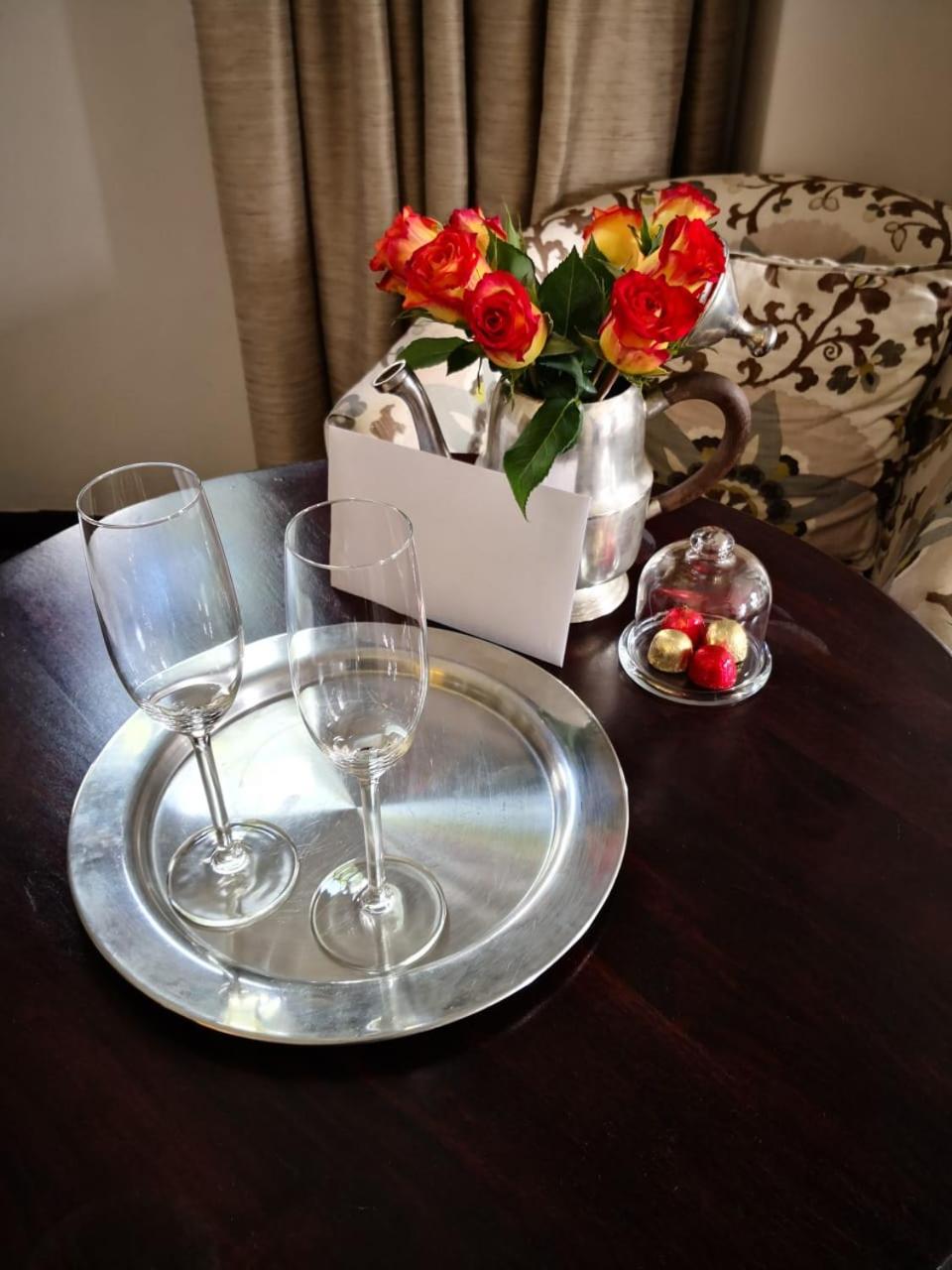 Suite - Photo 5