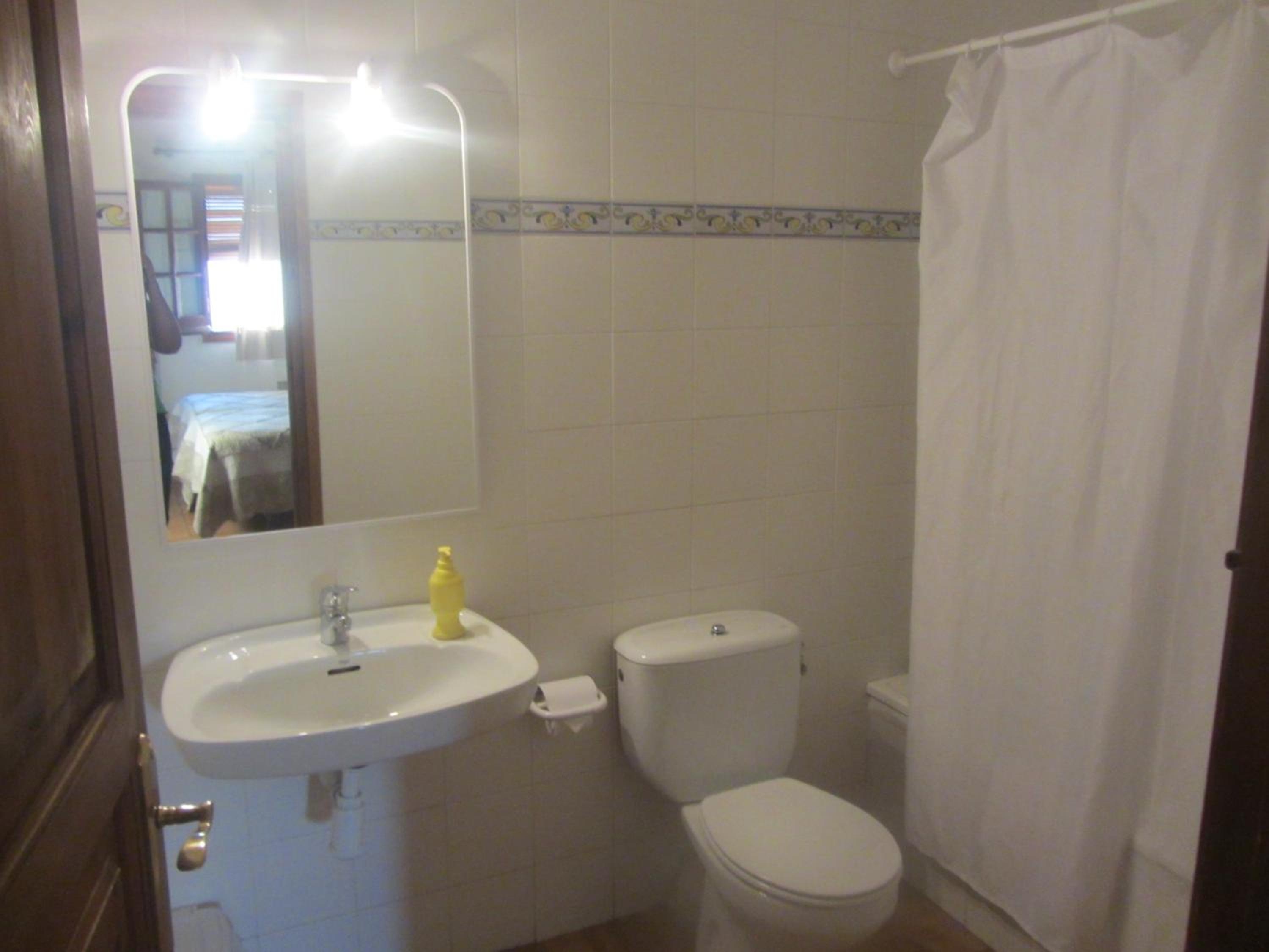 Single Room photo 3