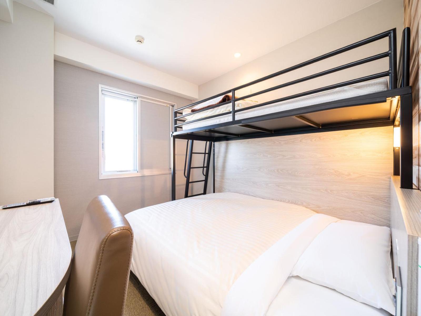 Twin Room with Bunk Bed Non-Smoking - Photo 15