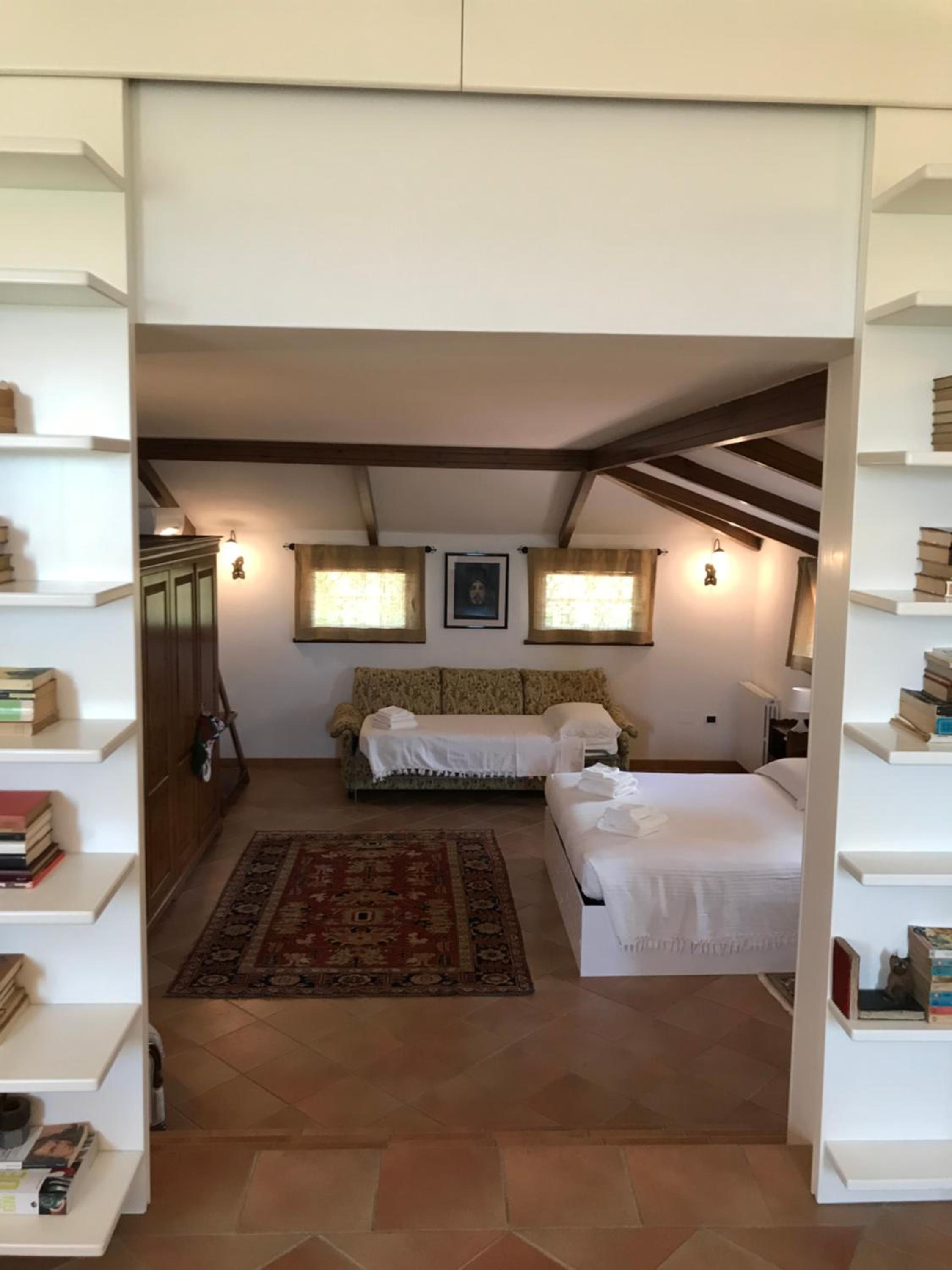Two-Bedroom Suite - Photo 7
