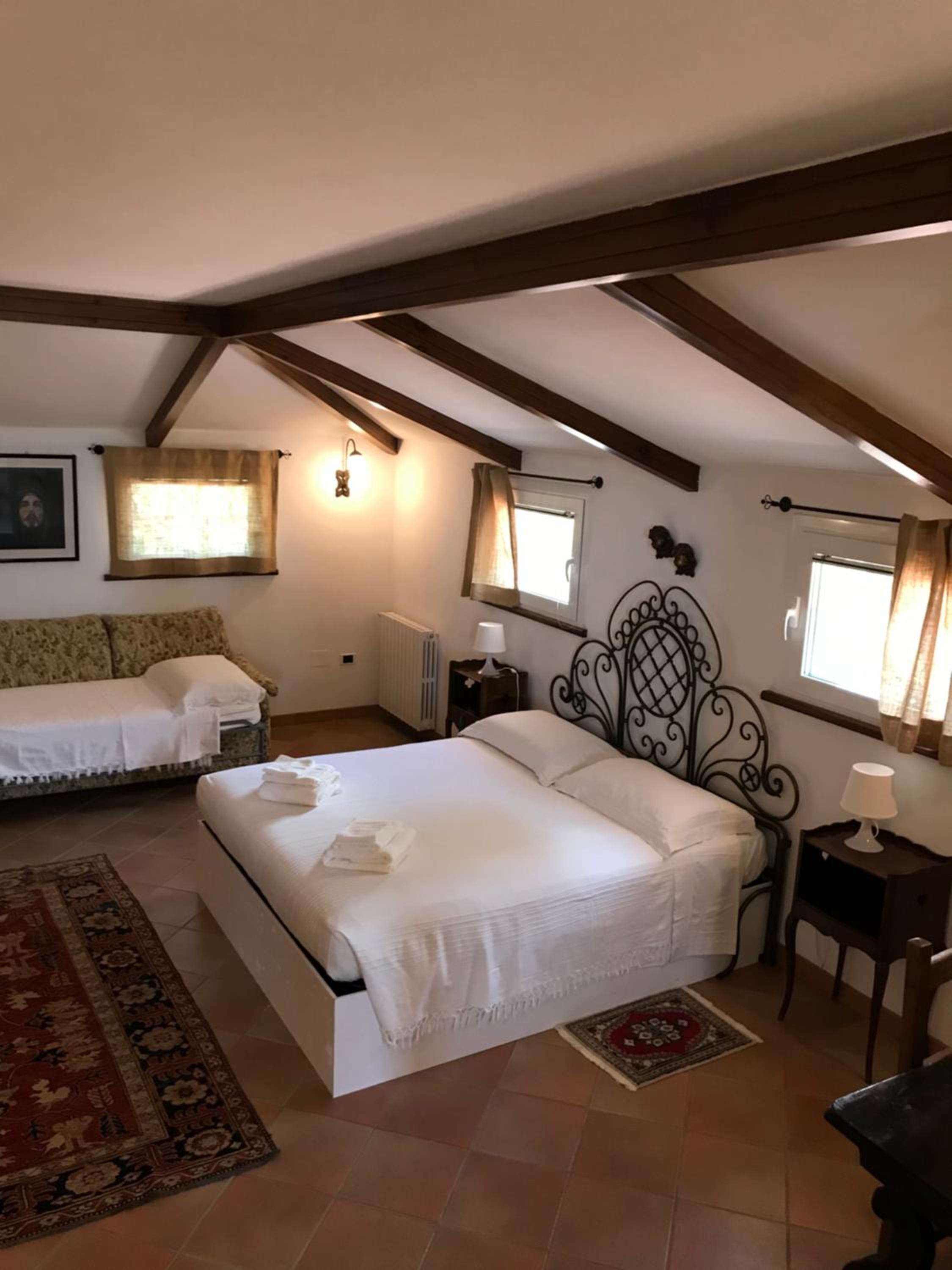 Two-Bedroom Suite - Photo 6