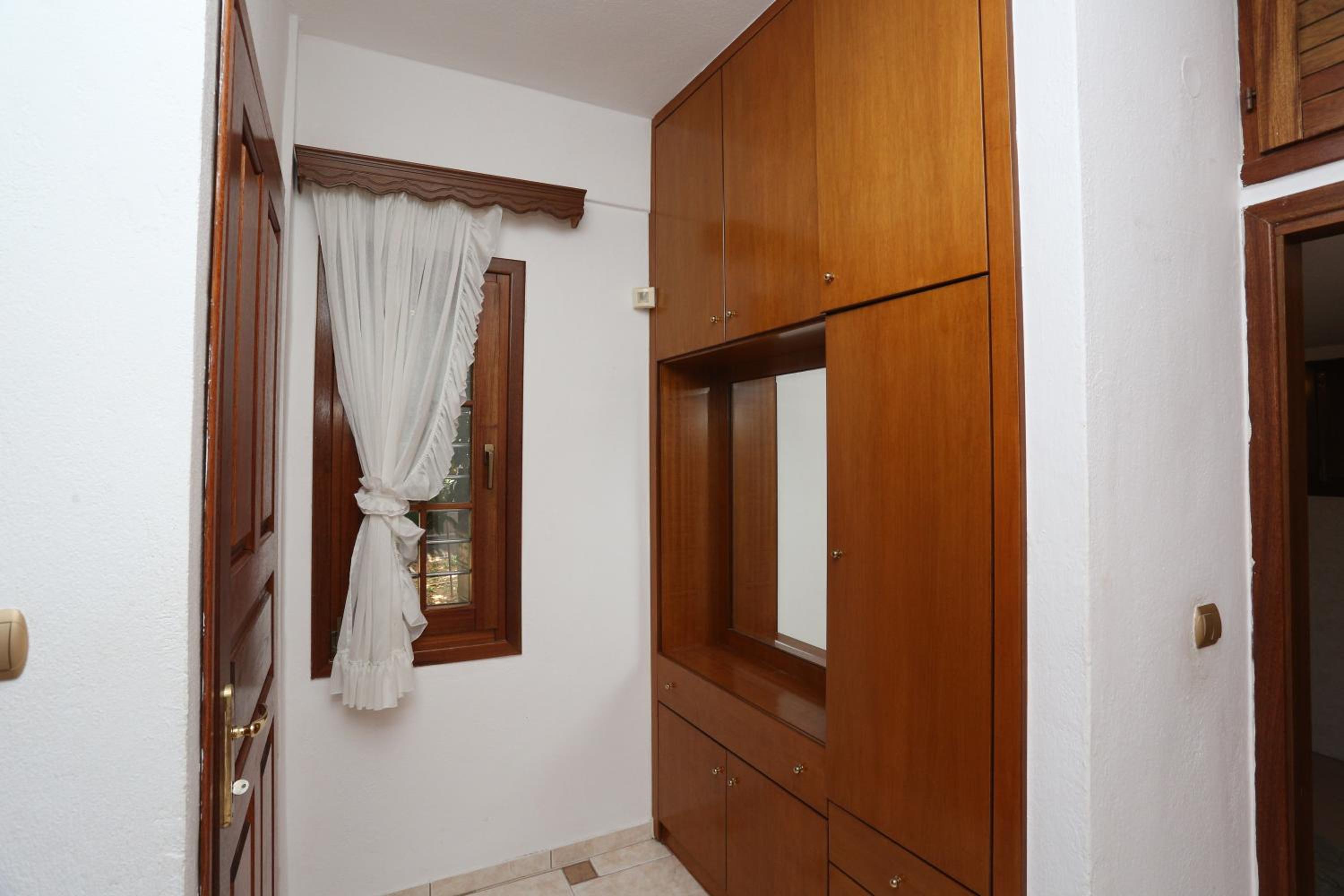 Apartment with Sea View photo 2