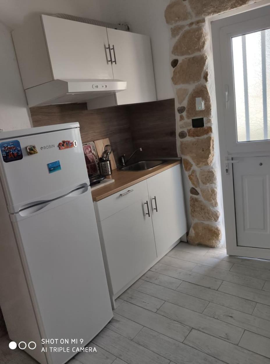 Two-Bedroom Apartment - Photo 3