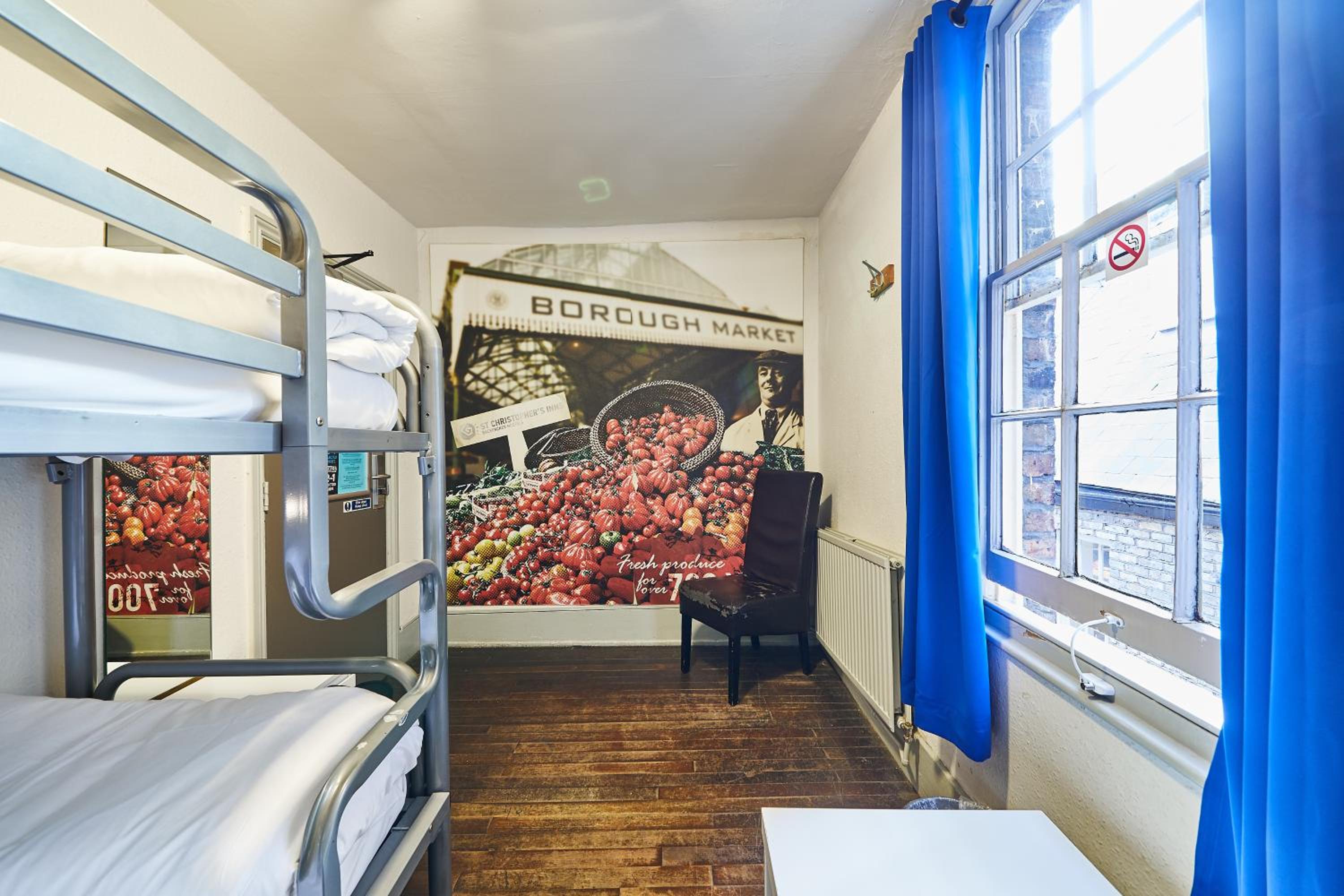 Private Twin Room with Bunk Bed photo 1