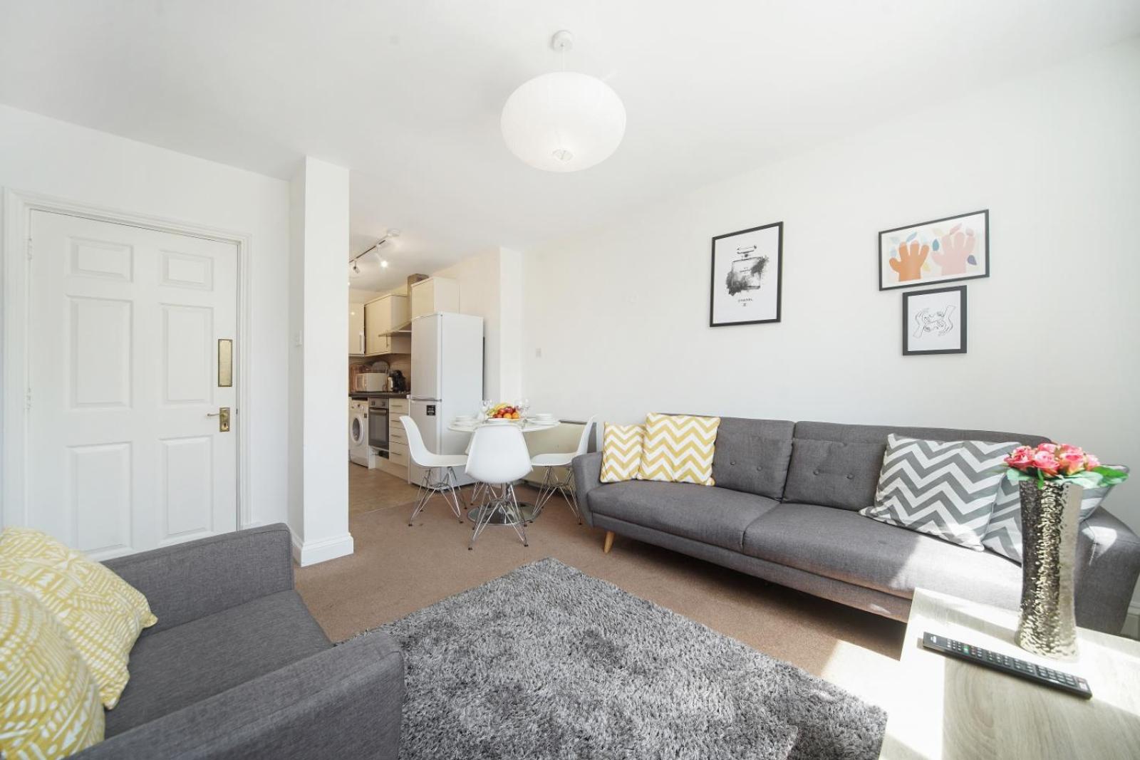 Apartment photo 1