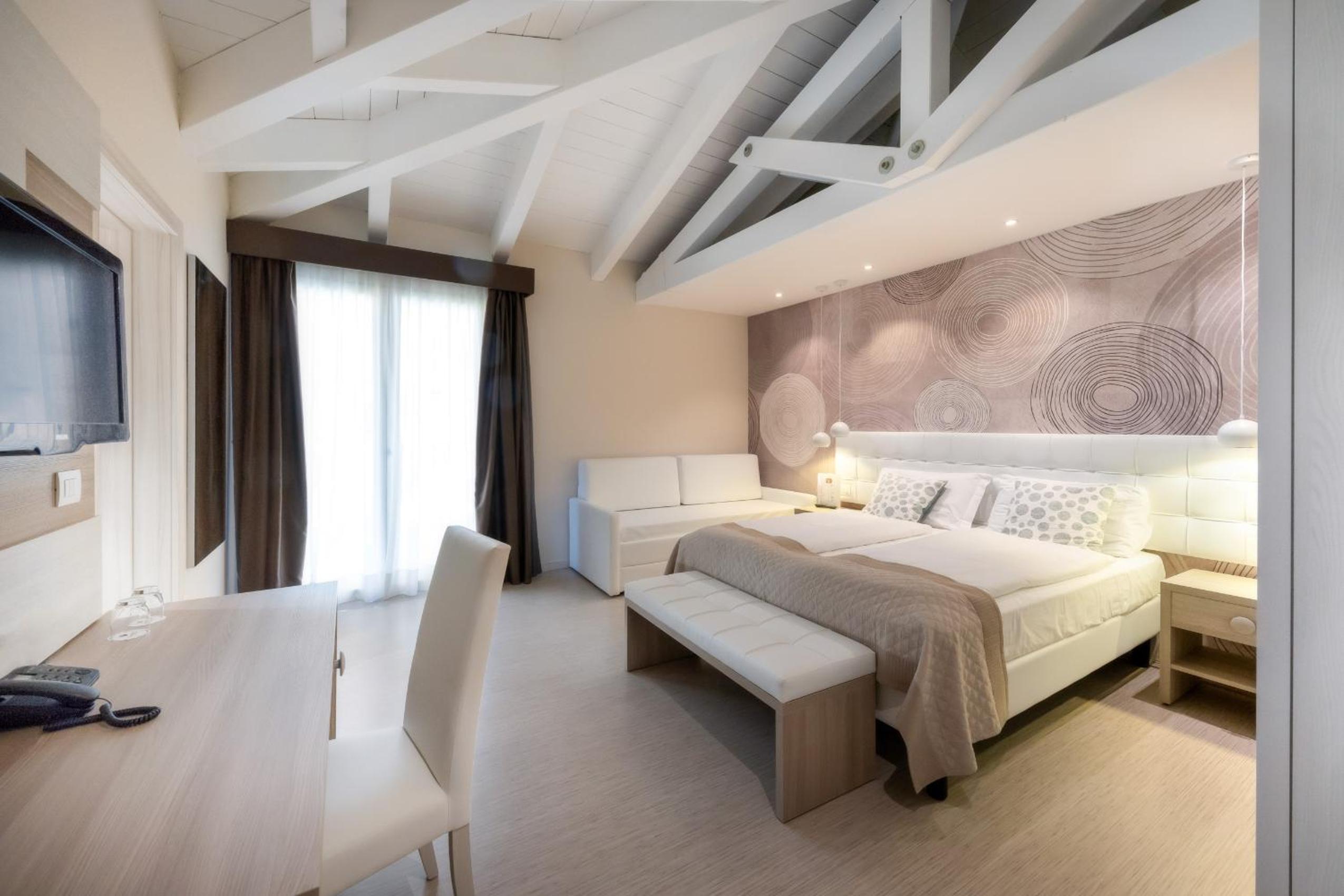 Deluxe Quadruple Room photo 3