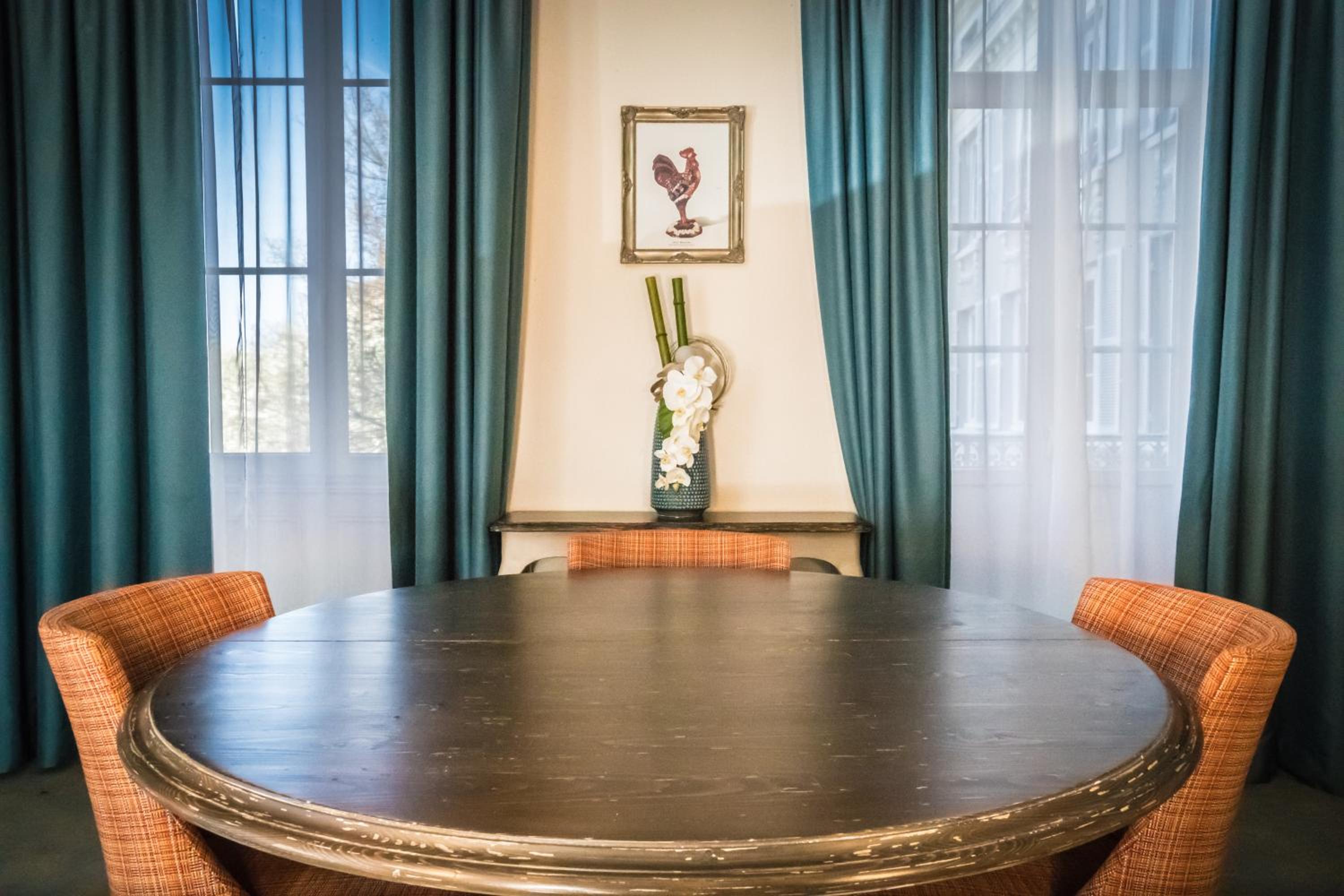 Queen Suite - Photo 5
