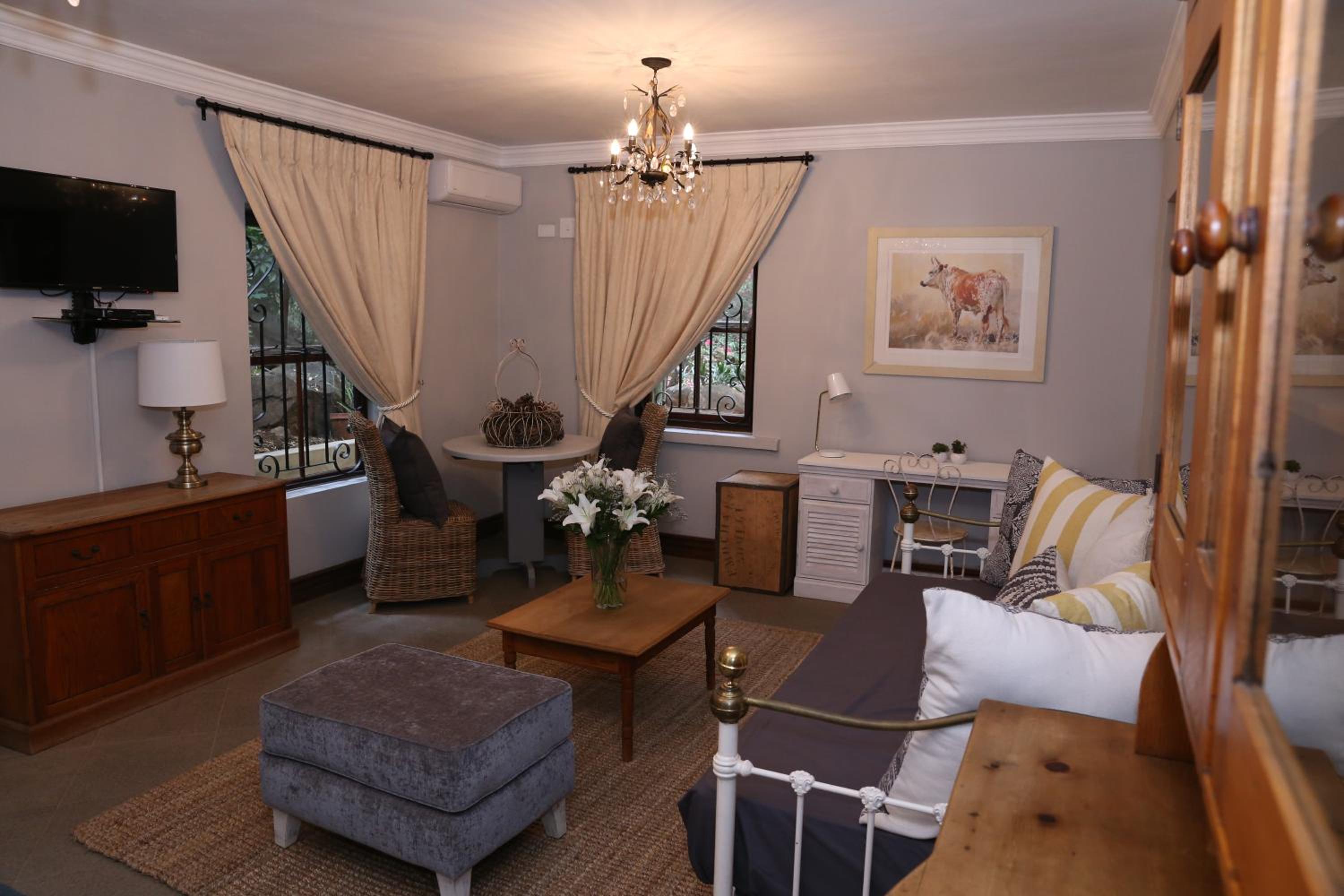 Deluxe Double Room with Extra Bed - Photo 3