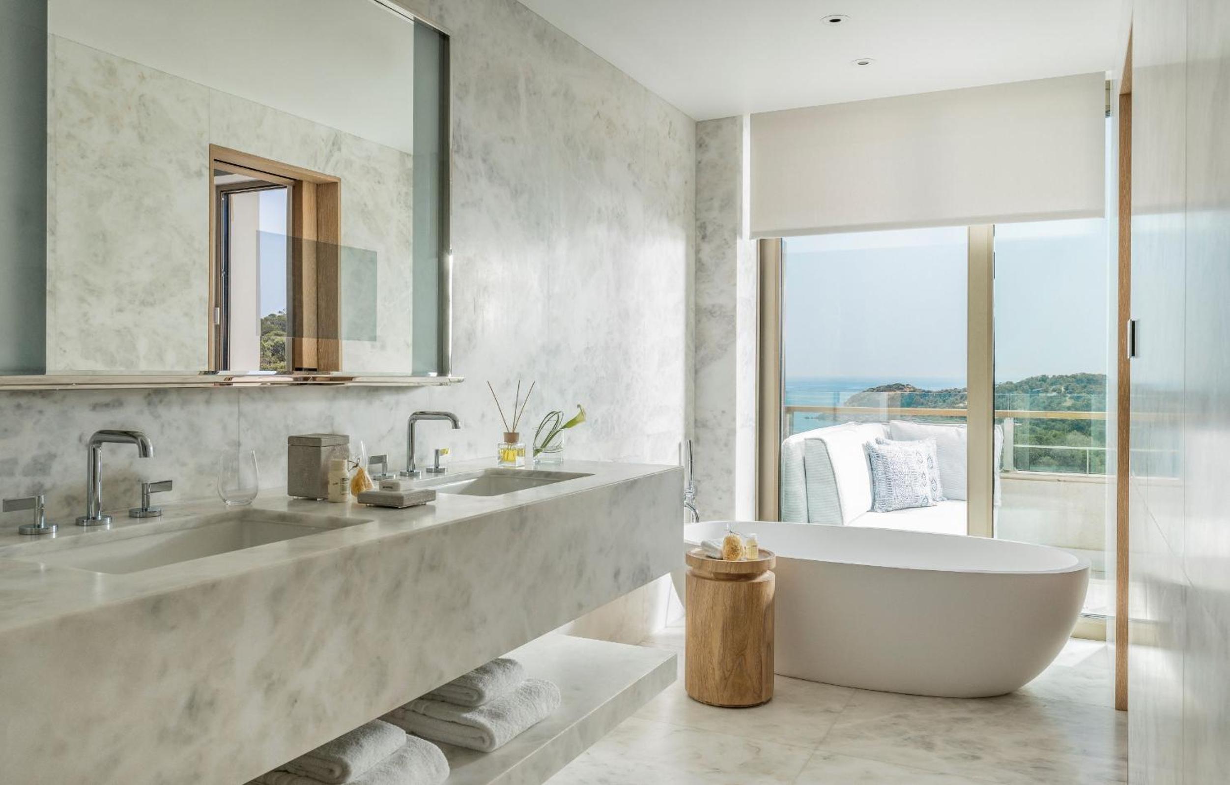 Arion Pine-View Executive Suite King photo 2