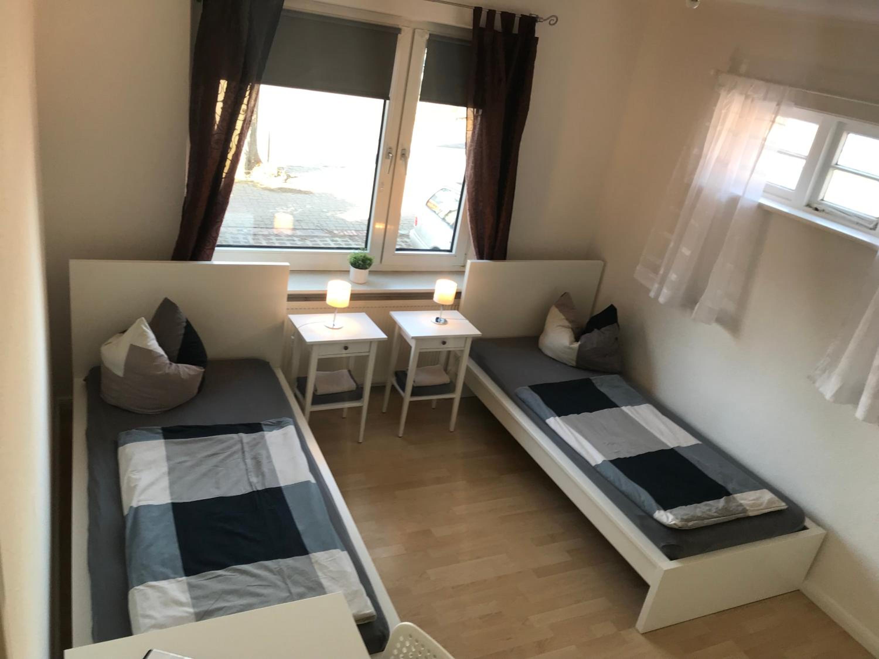 Double Room with Shared Bathroom photo 3