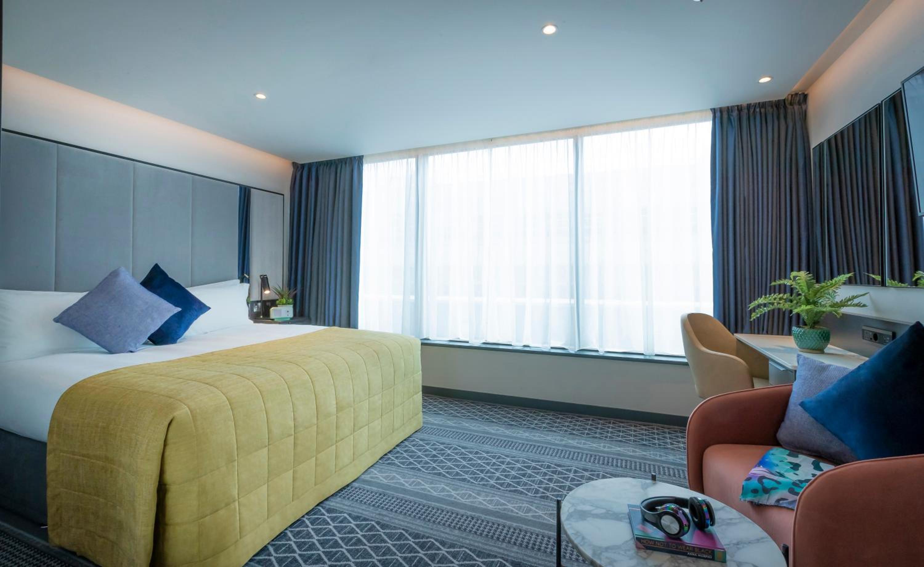 Deluxe Room - Photo 5