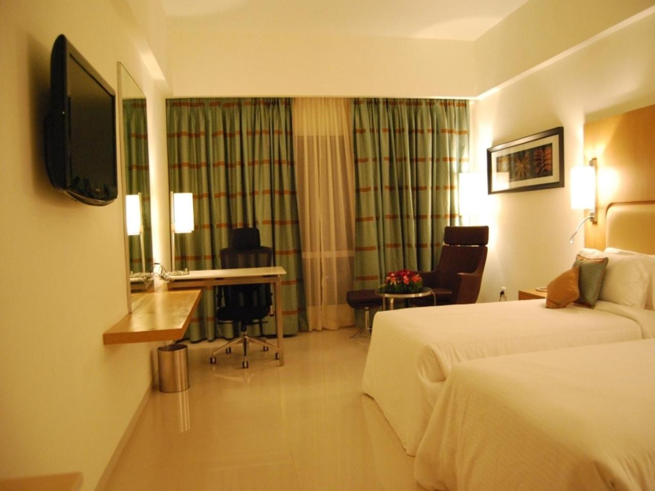 Residency Room - Photo 3