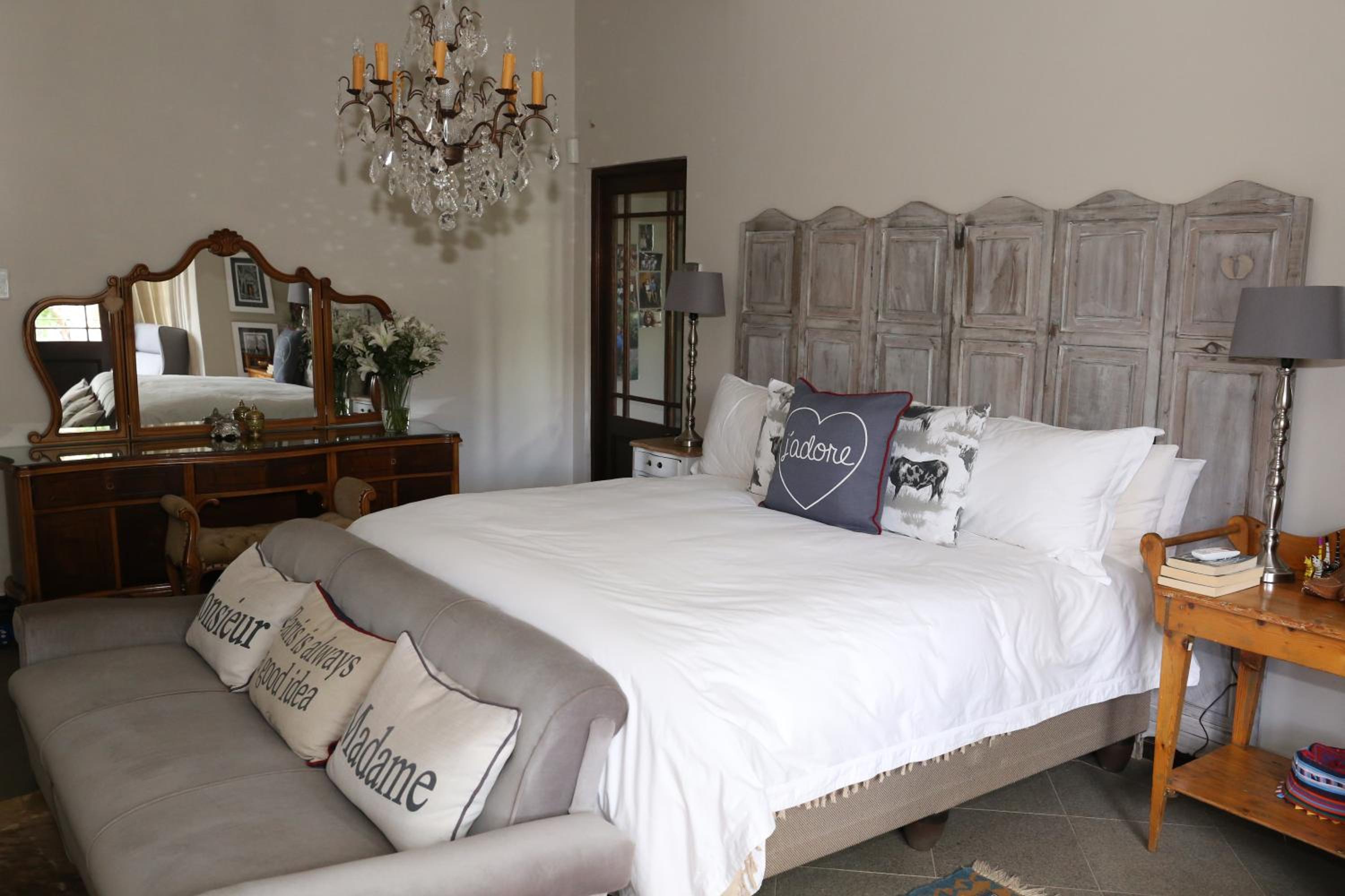 Deluxe Double Room with Balcony - Photo 2